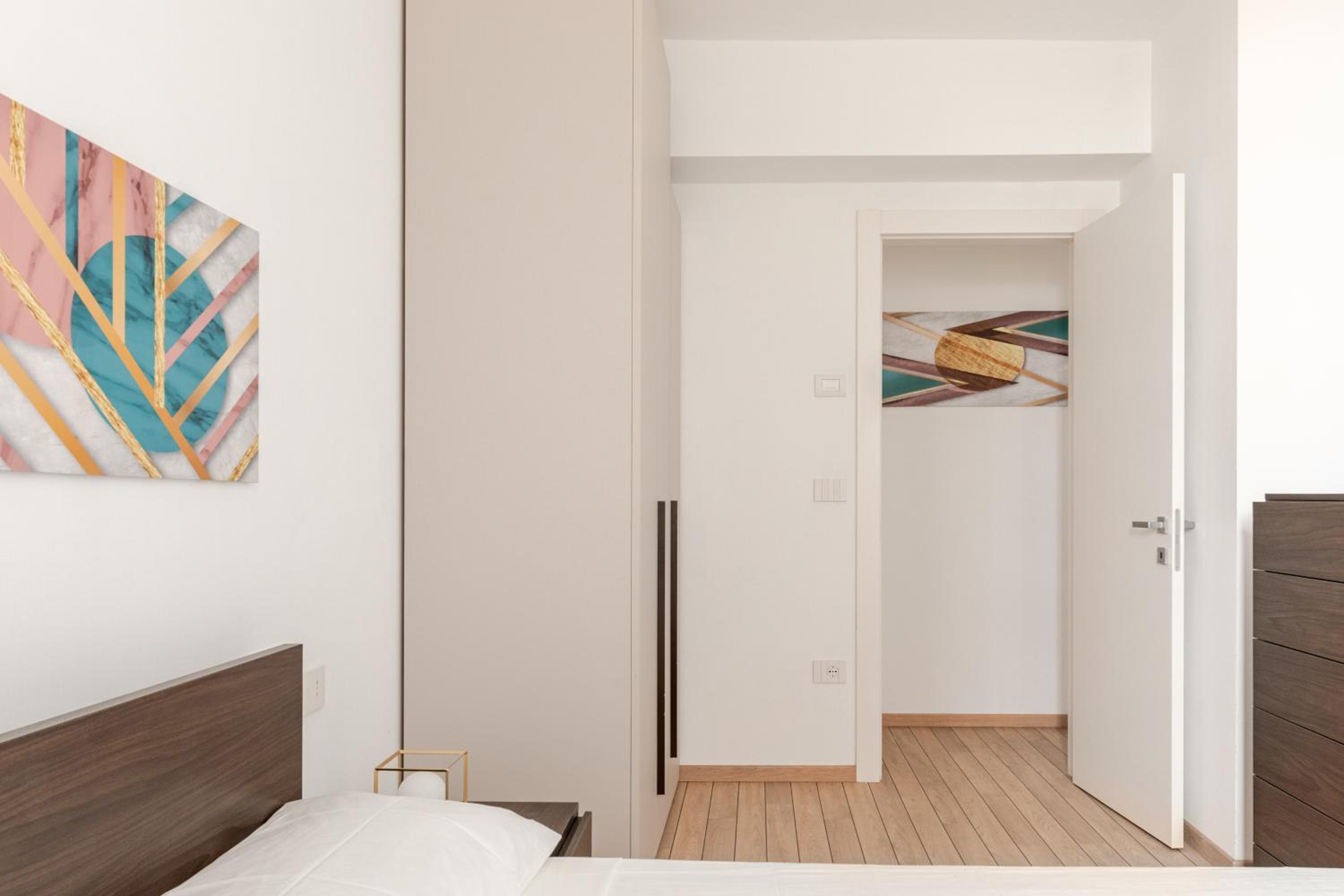 NEW Prestige Collection-2 Rooms-2 Bathrooms-Parking-VleDante