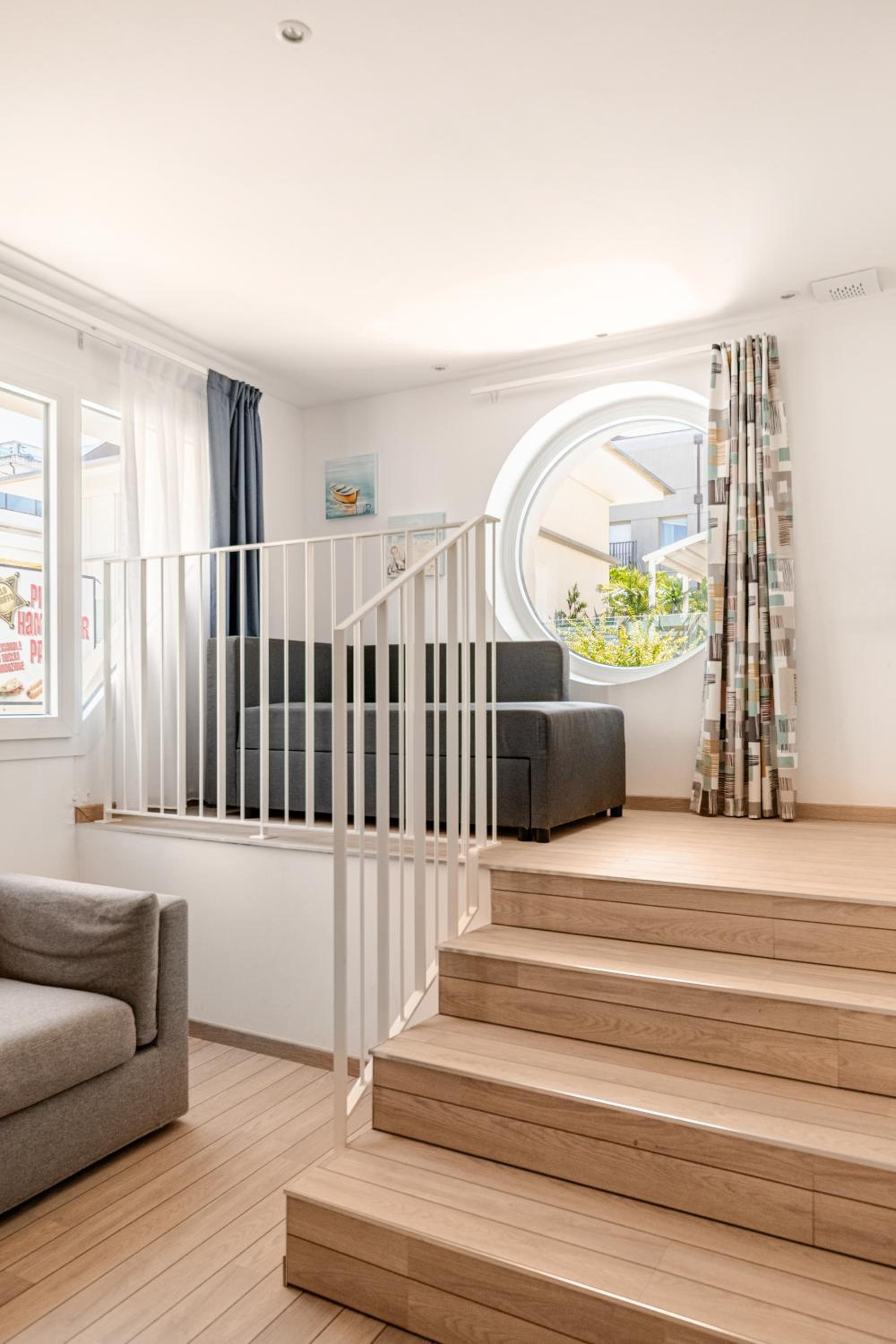 NEW Prestige Collection-2 Rooms-2 Bathrooms-Parking-VleDante