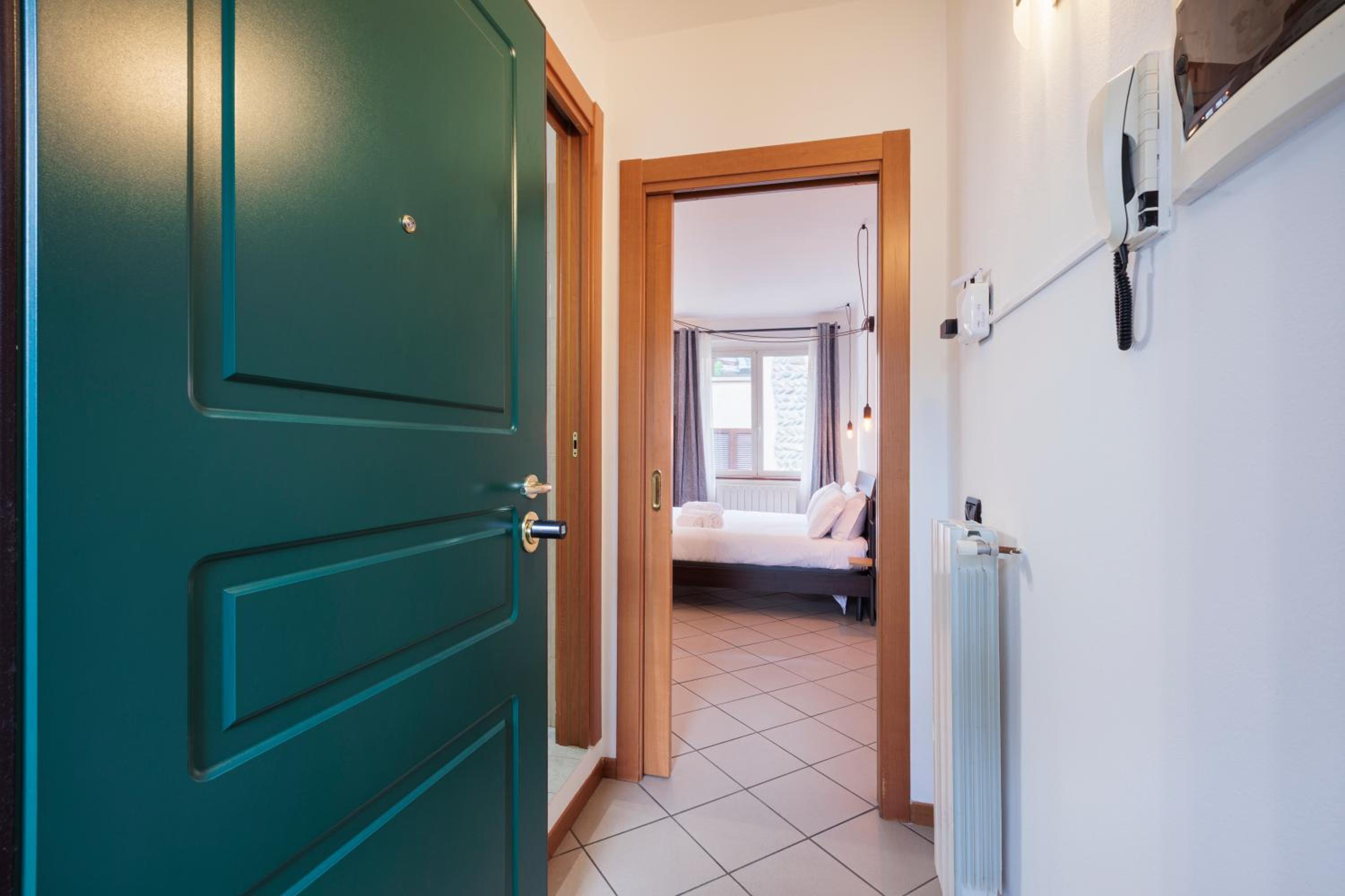 BGY Airport And Bedroom