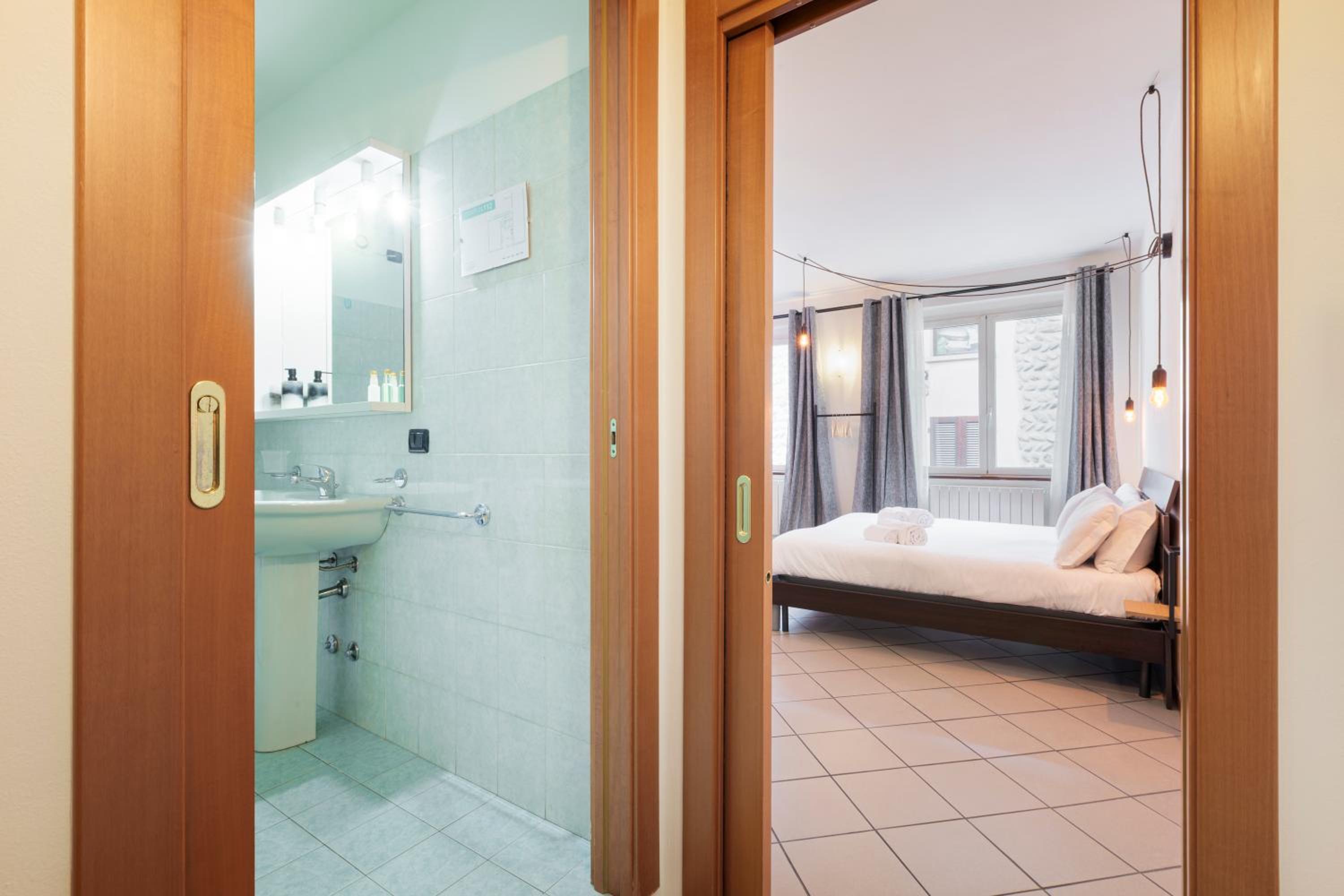 BGY Airport And Bedroom