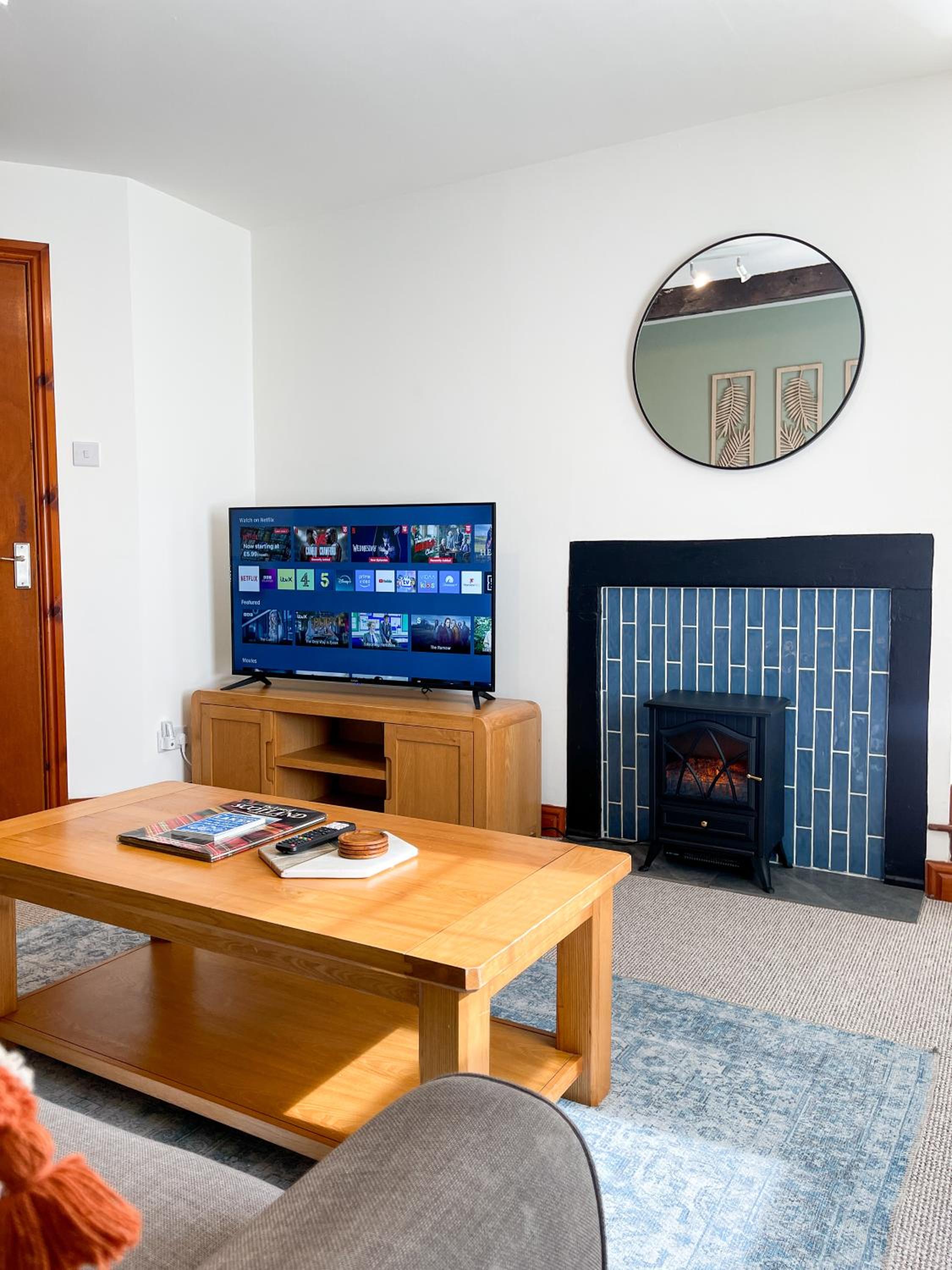 Borders Retreat, Cosy 1 Bed Flat - 3miles from M6 Jct45 - near A75, Gretna & Carlisle