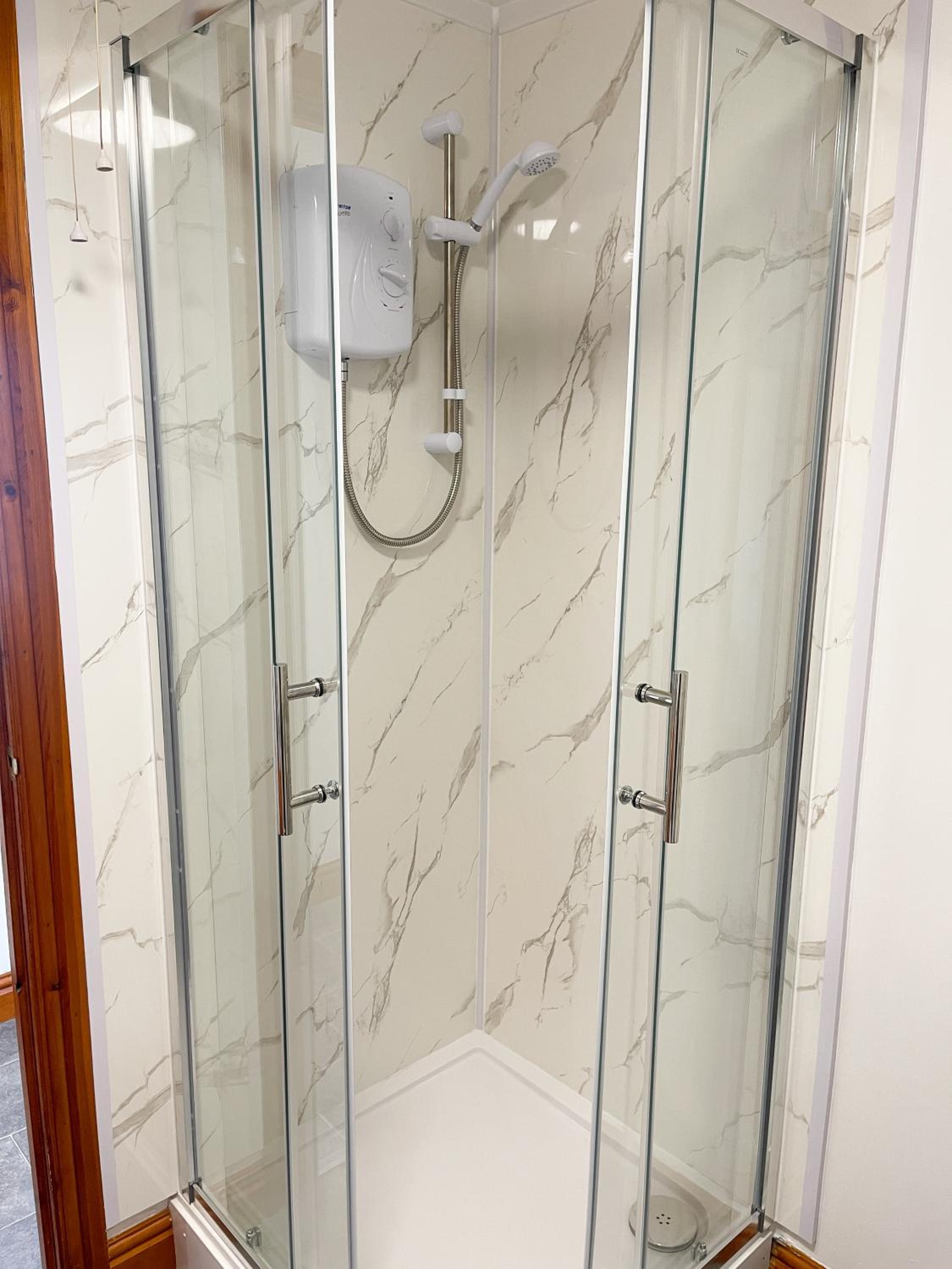 Borders Retreat, Cosy 1 Bed Flat - 3miles from M6 Jct45 - near A75, Gretna & Carlisle