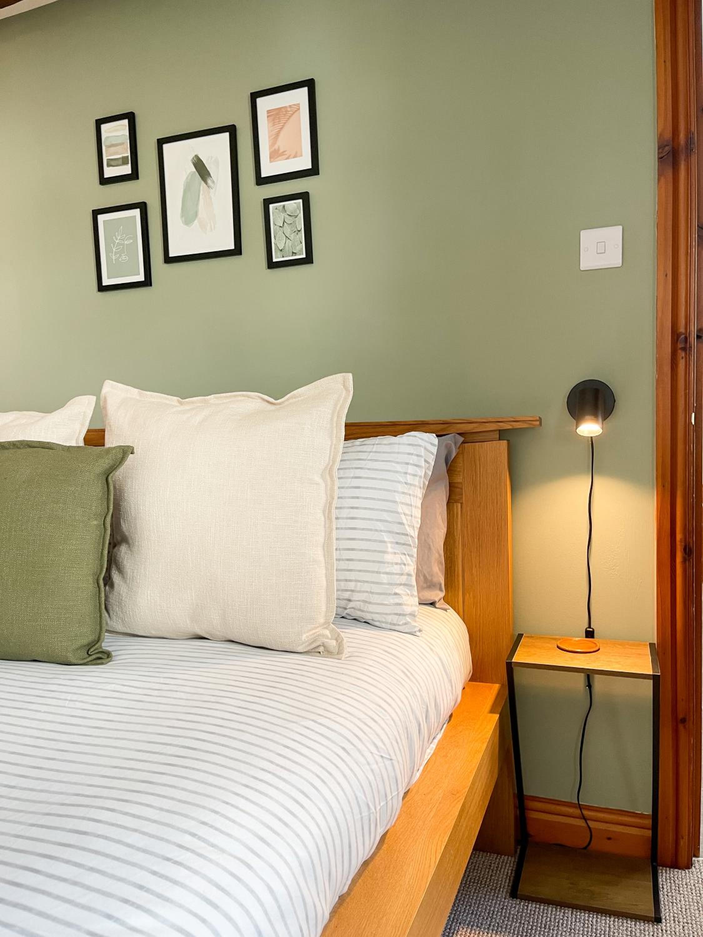 Borders Retreat, Cosy 1 Bed Flat - 3miles from M6 Jct45 - near A75, Gretna & Carlisle