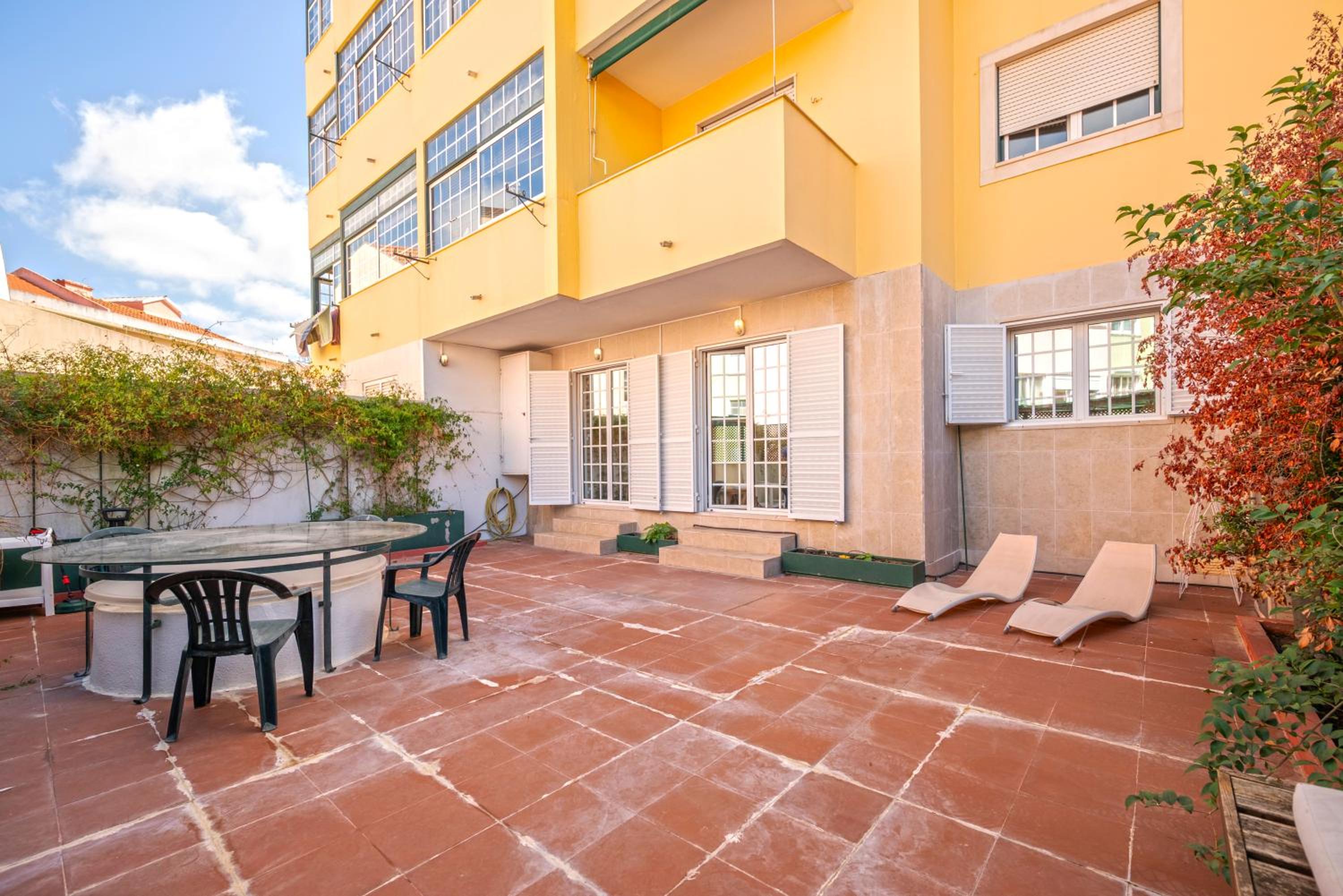 Estrela Terrace by Hosty