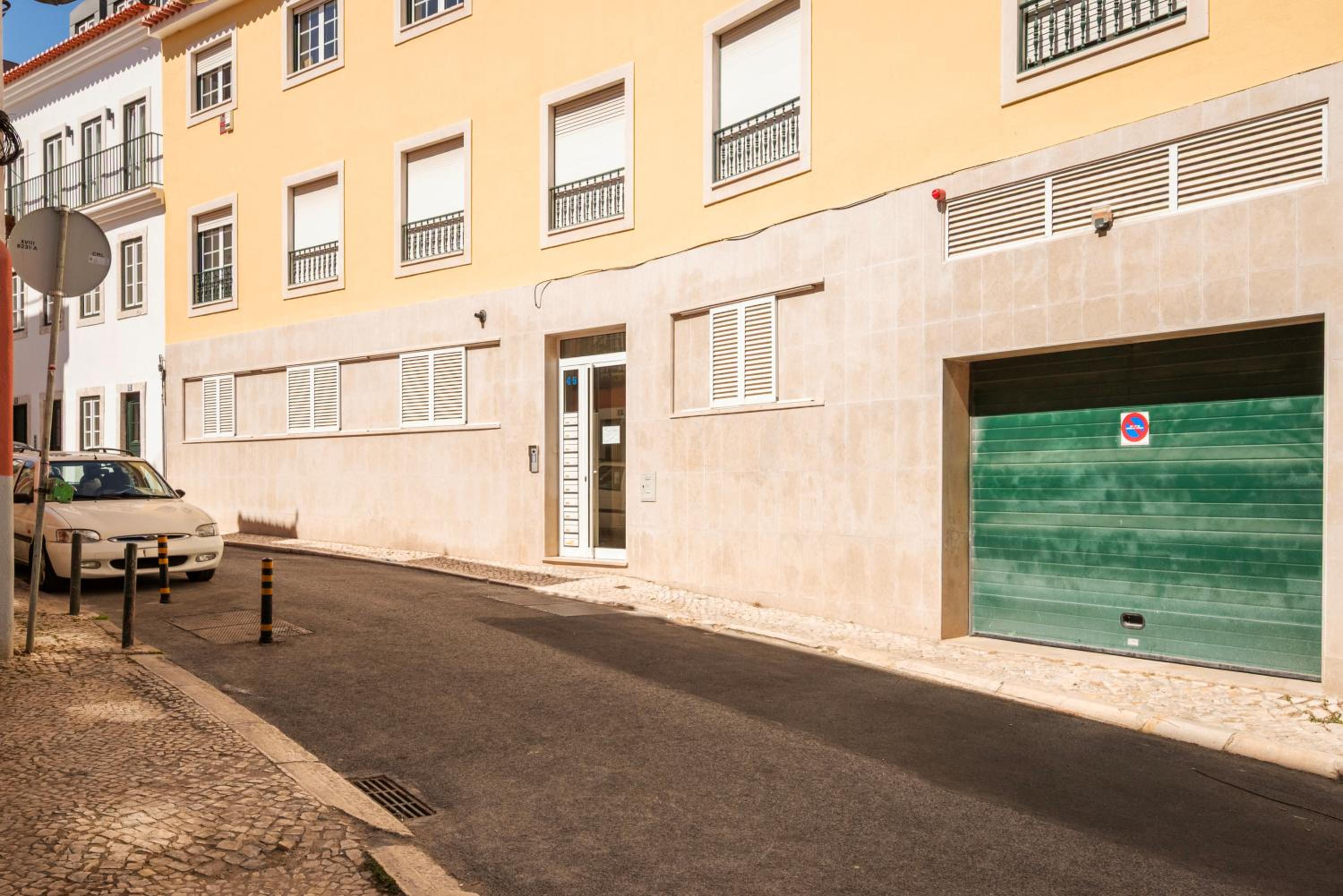 Estrela Terrace by Hosty