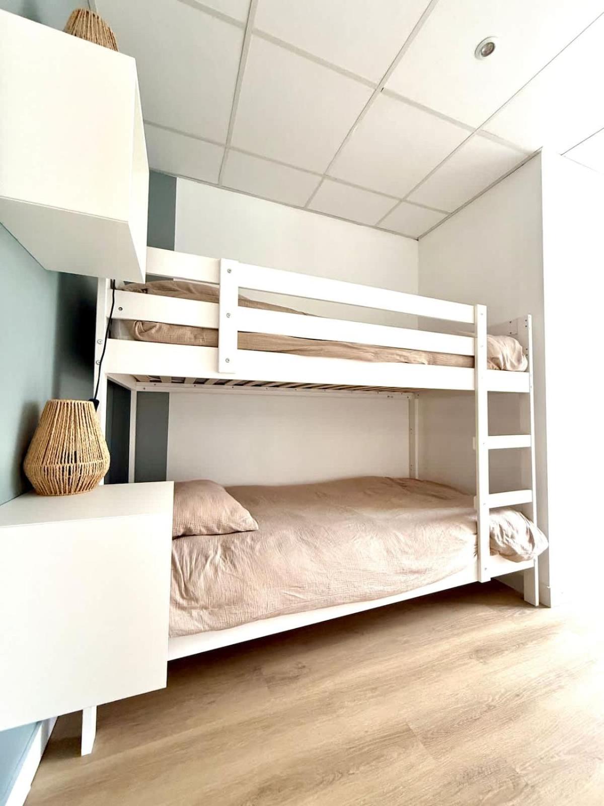 Spacious duplex in the center of Bastogne Onikos rooms