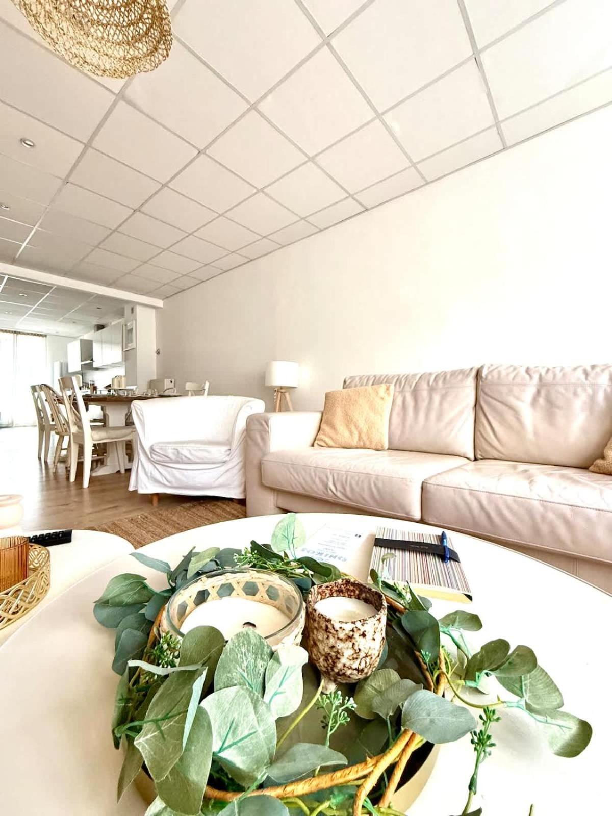 Spacious duplex in the center of Bastogne Onikos rooms
