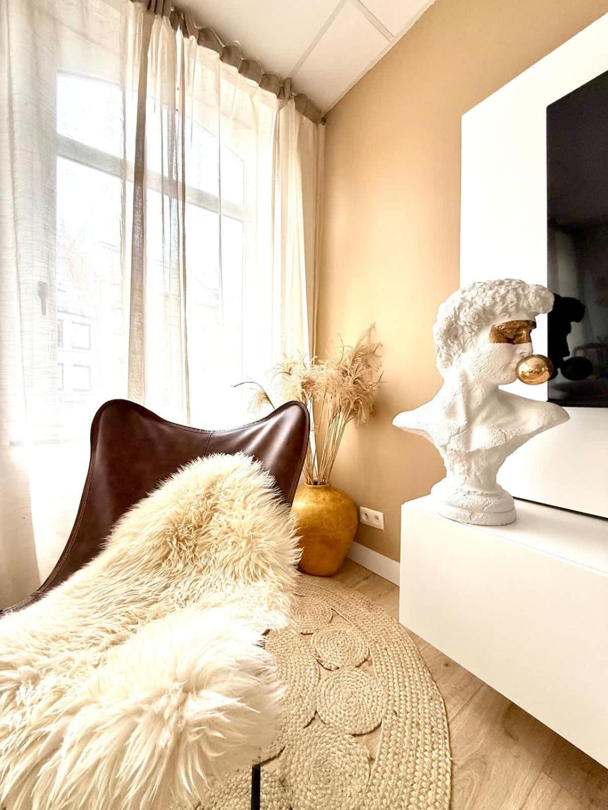 Spacious duplex in the center of Bastogne Onikos rooms