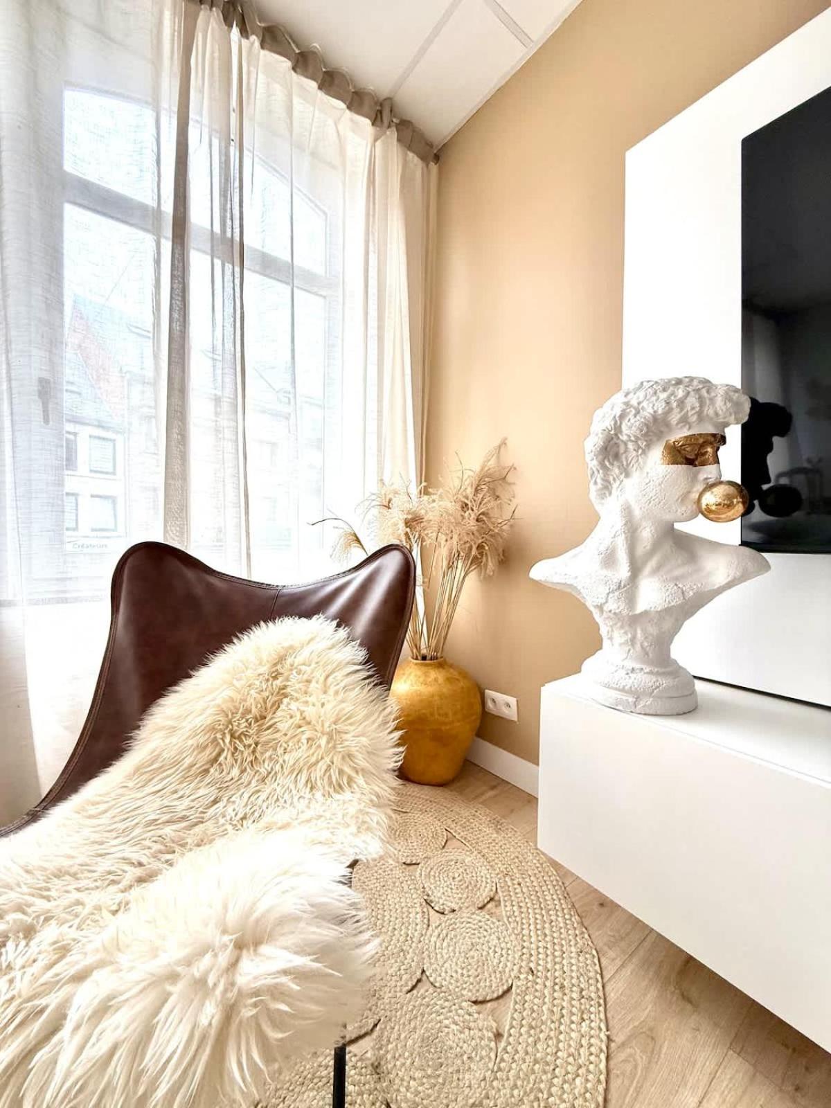 Spacious duplex in the center of Bastogne Onikos rooms