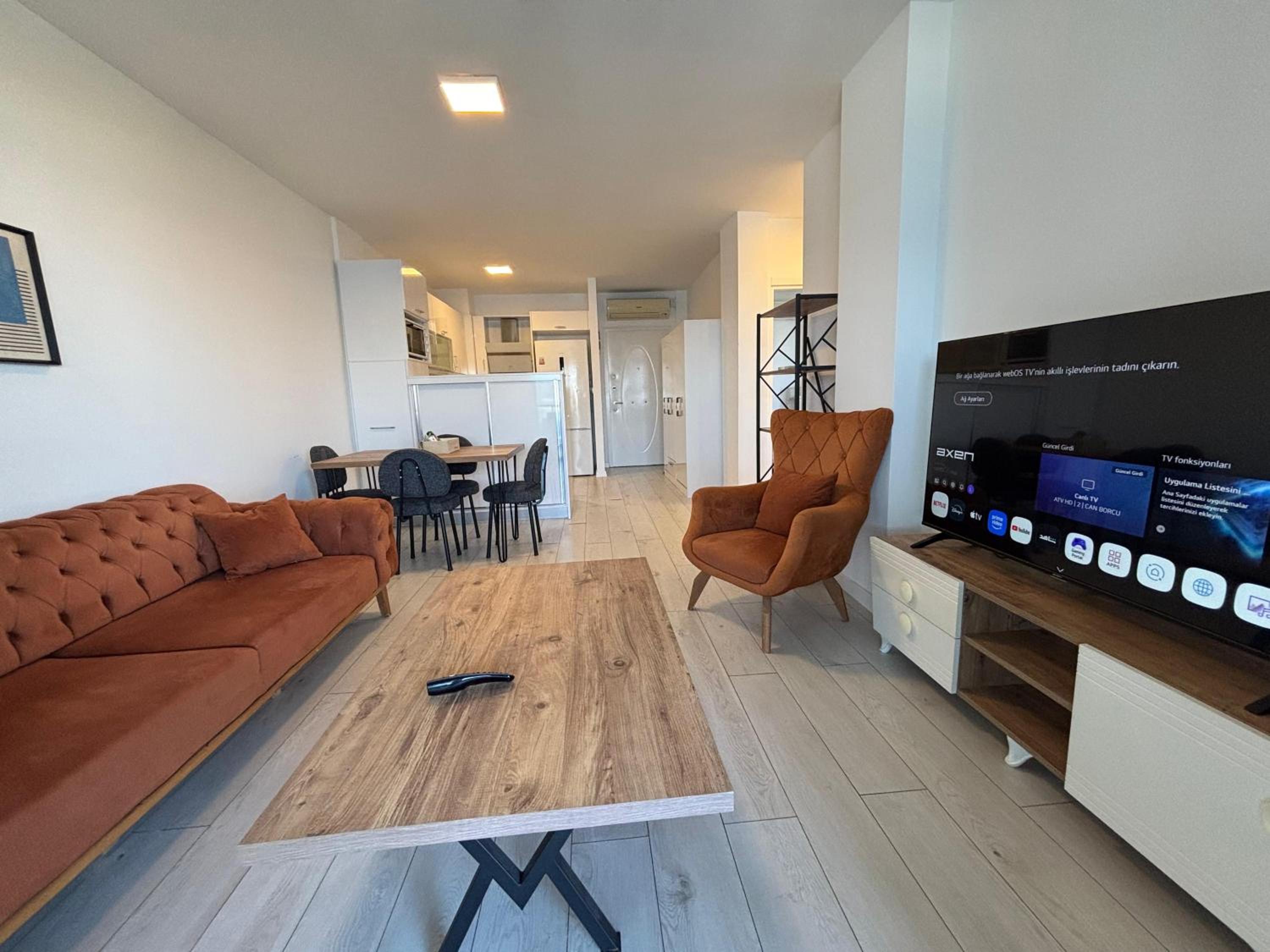aura residence