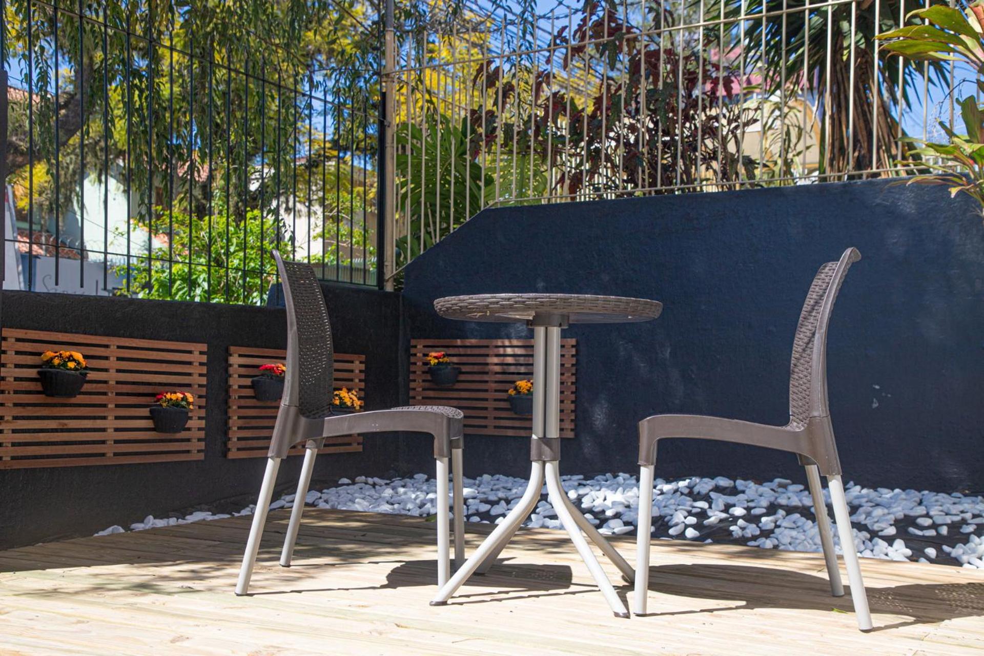 Casa térrea geminada aconchegante AV3402
