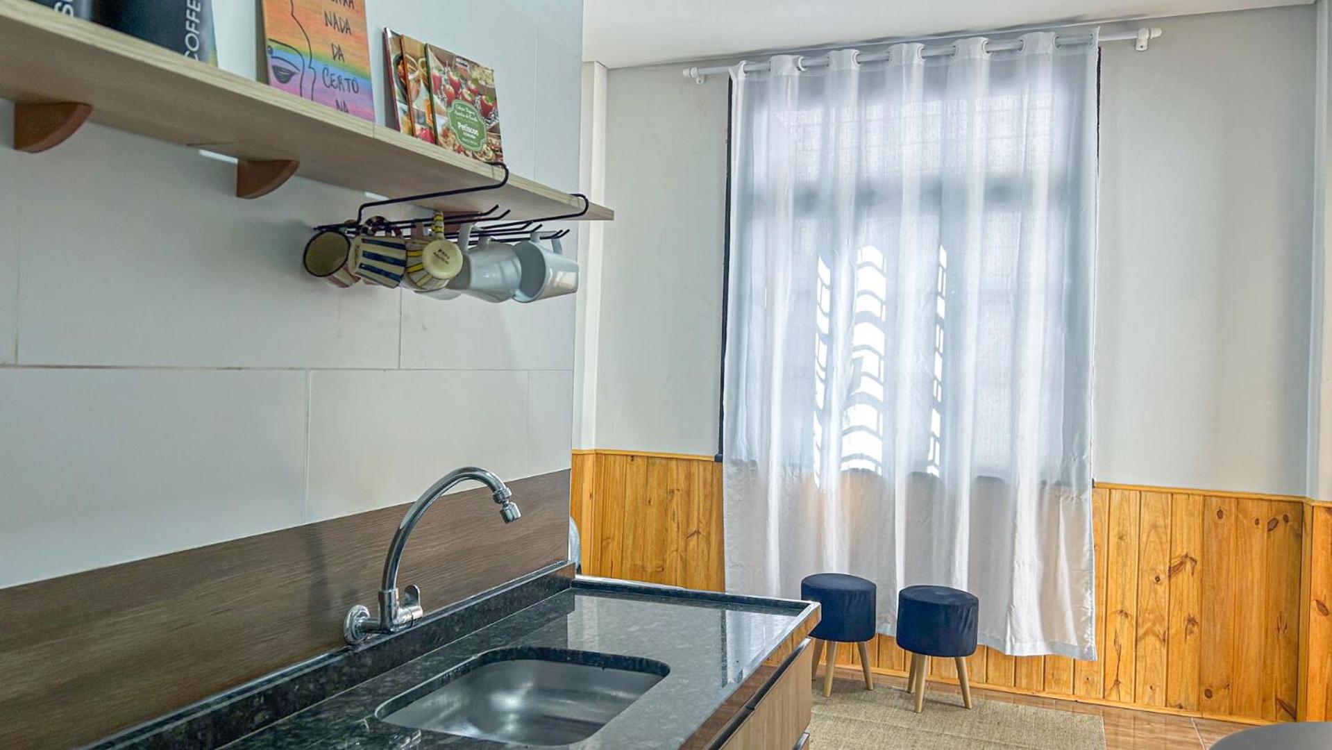 Casa térrea geminada aconchegante AV3402