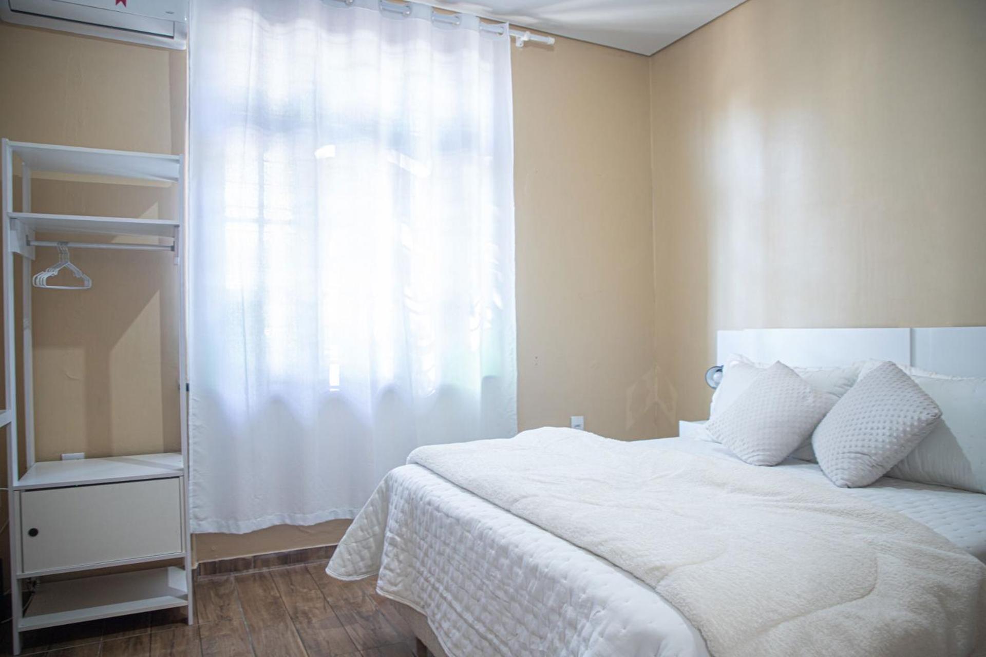 Casa térrea geminada aconchegante AV3402