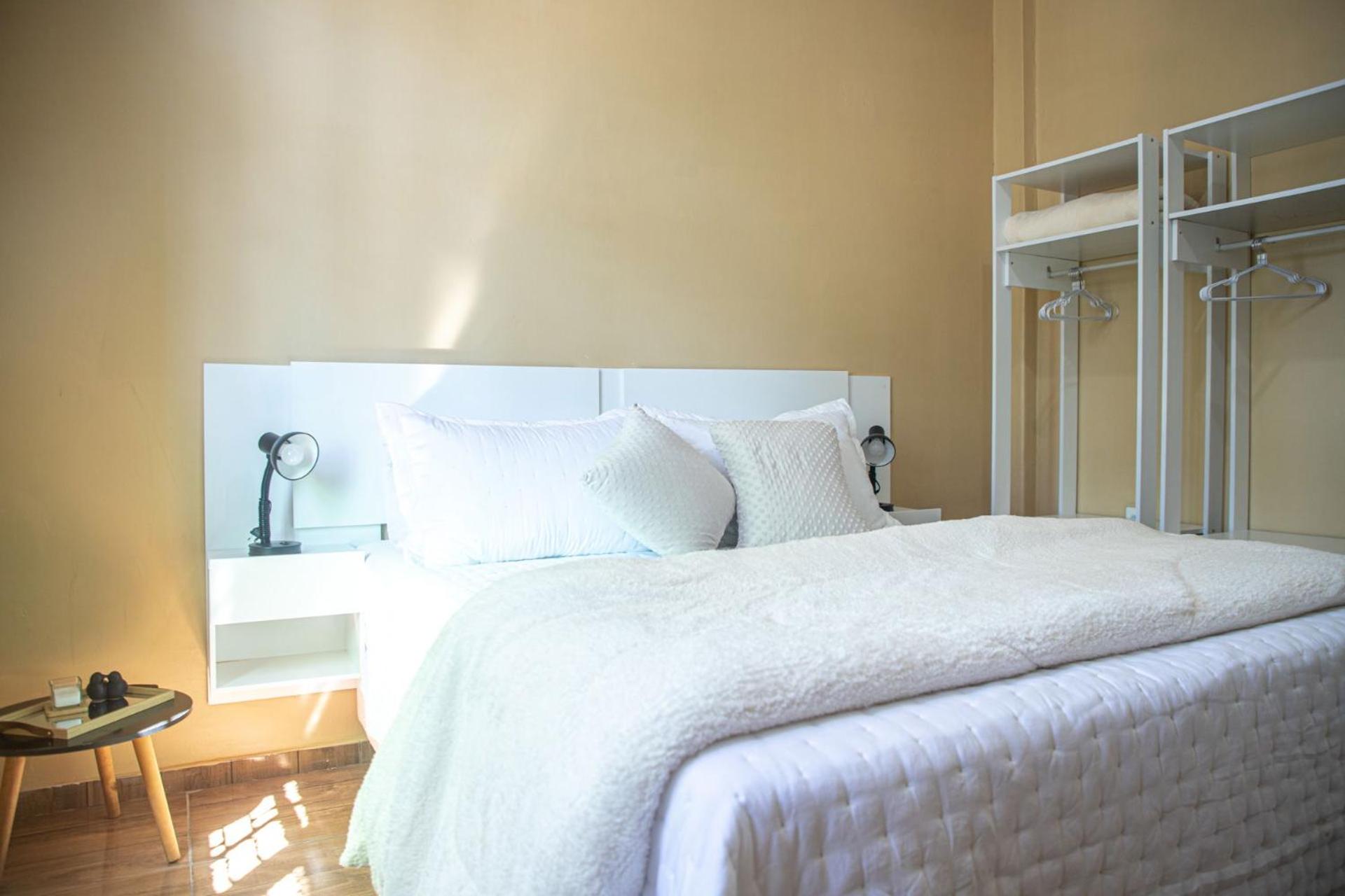 Casa térrea geminada aconchegante AV3402