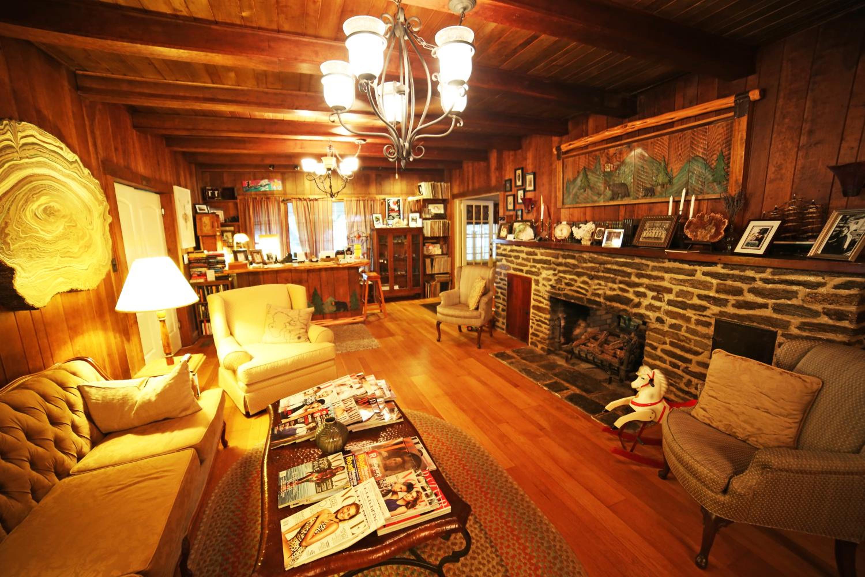 Grandview Lodge view 3
