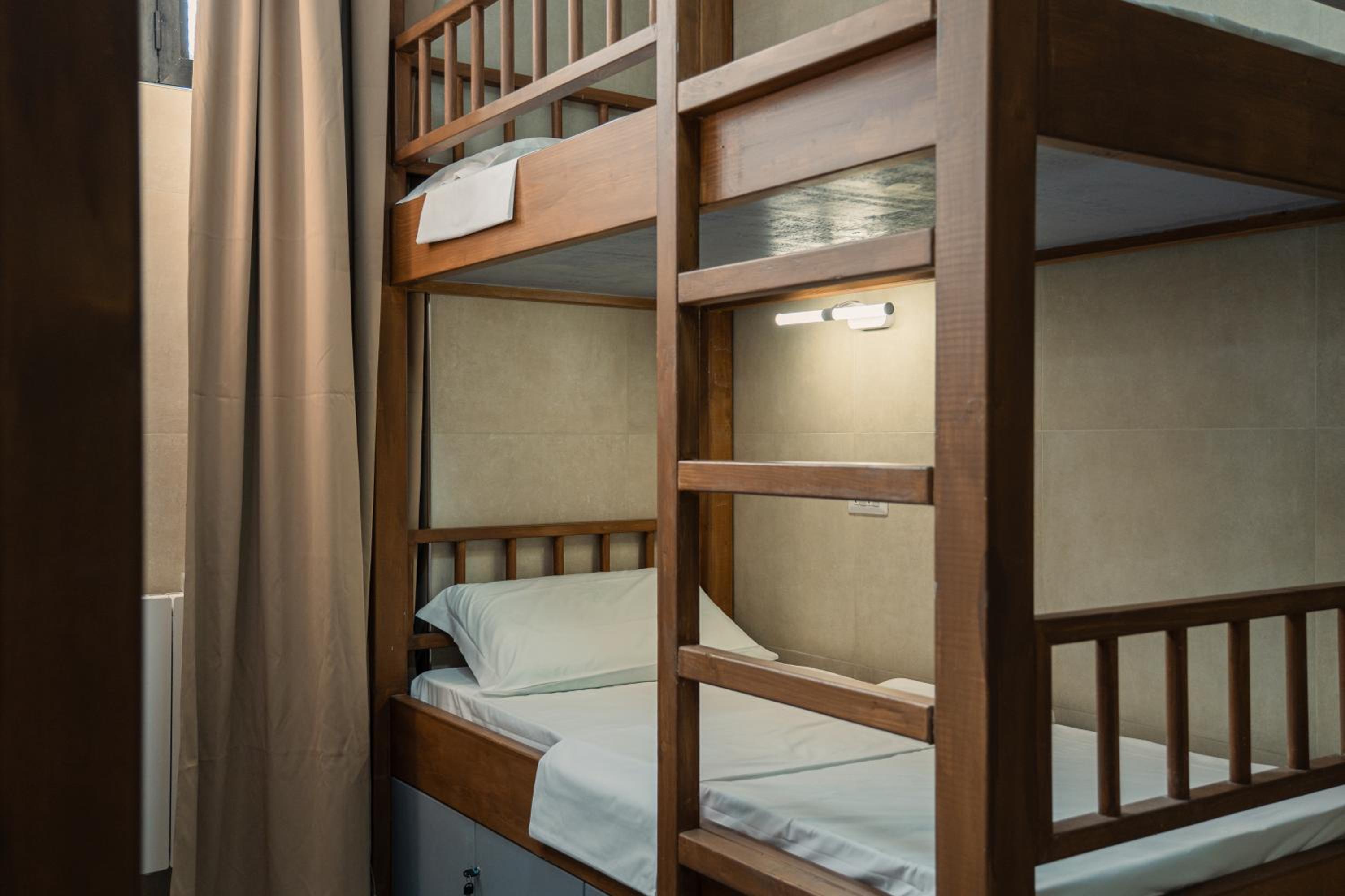 Hostel INN PETRELLA
