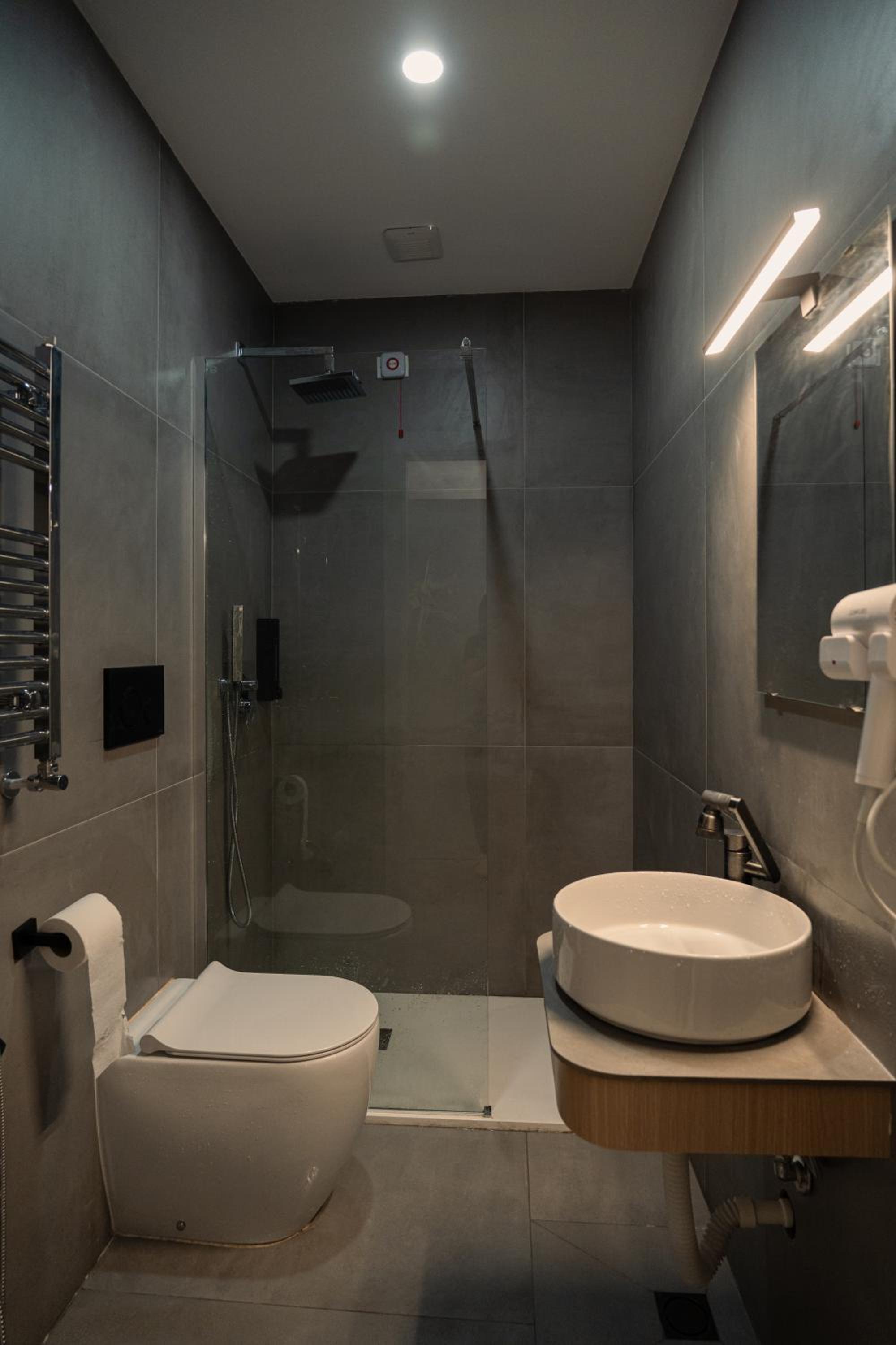 Hostel INN PETRELLA