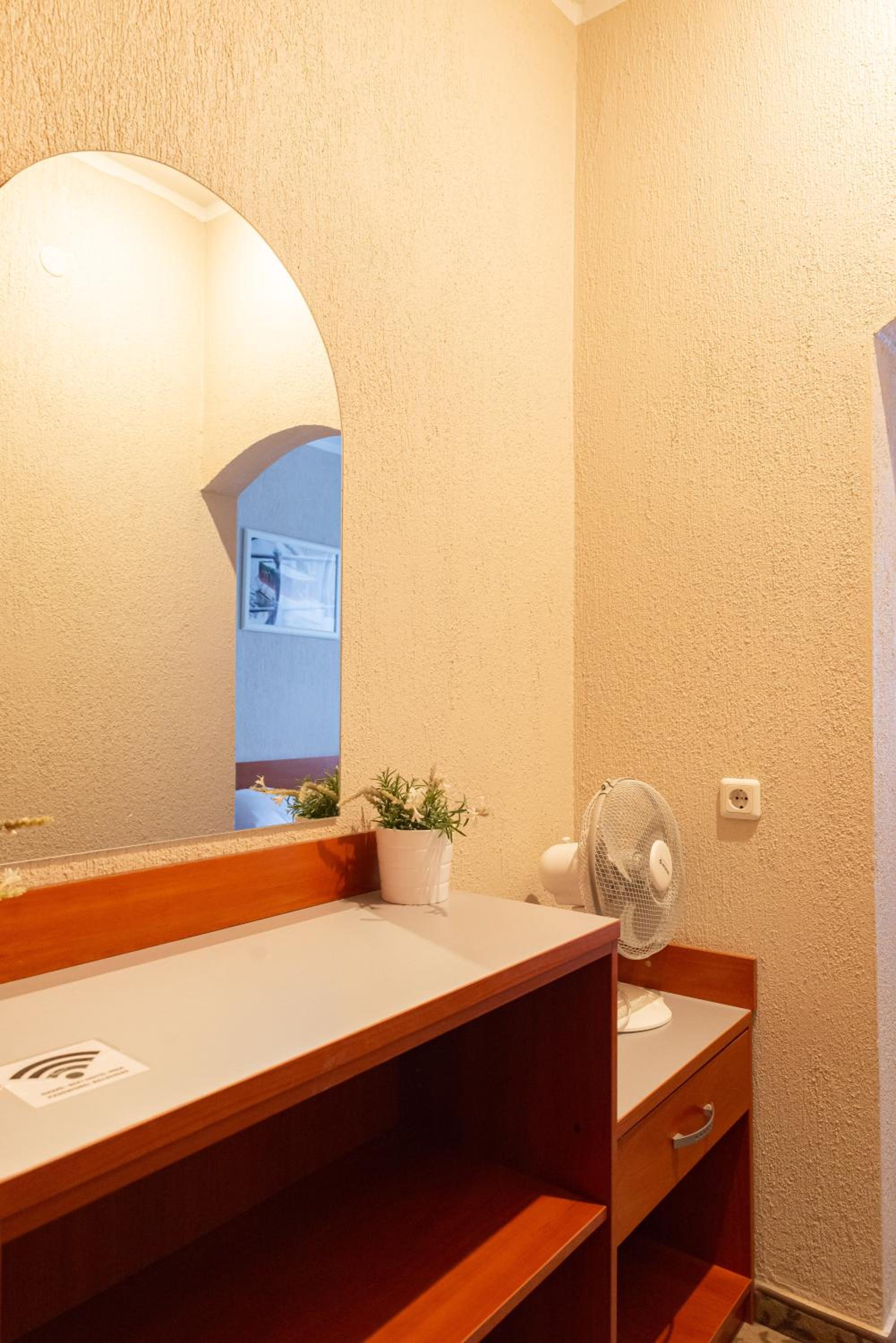 Inza Guest House