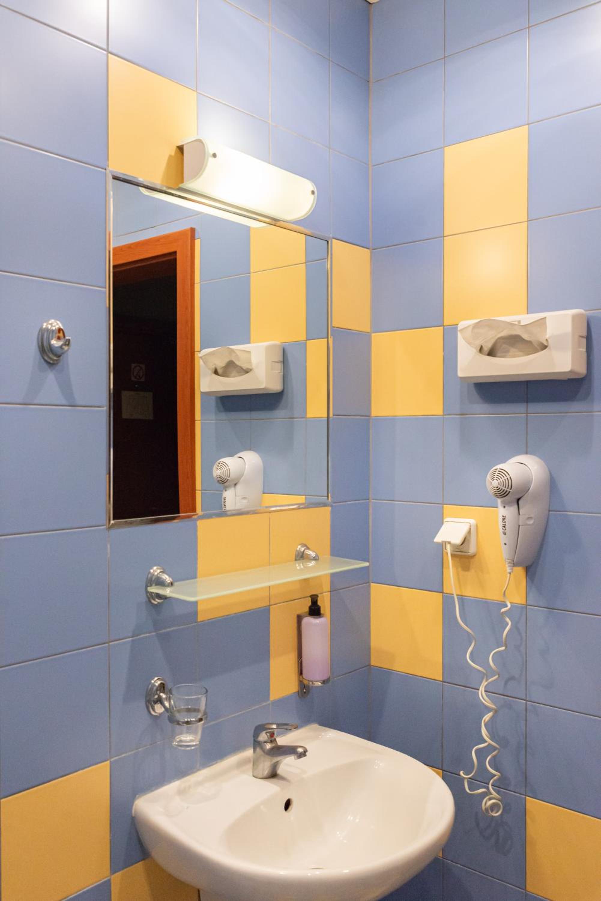 Inza Guest House