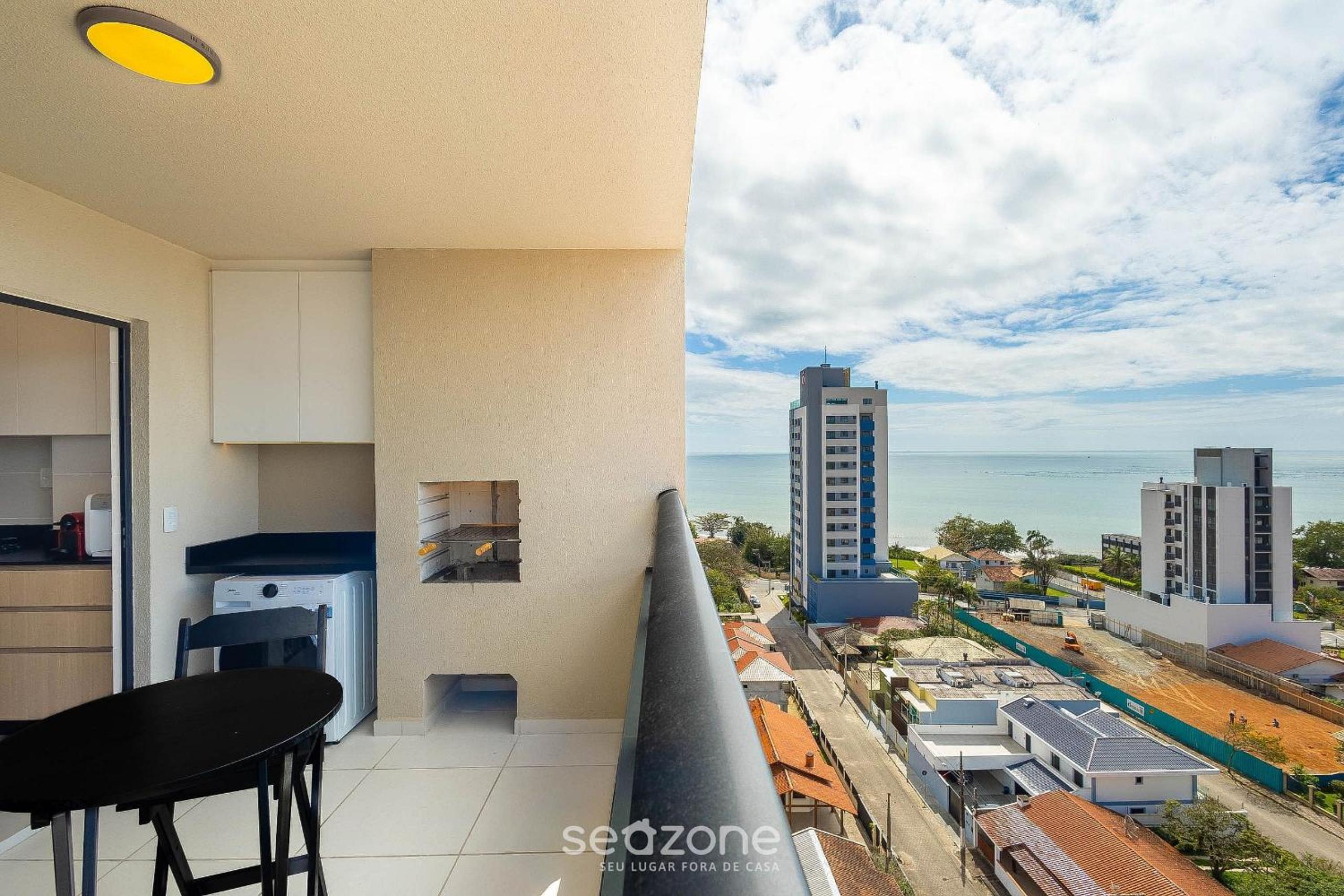 Full stay with pool 400m from Armação Beach - SKL