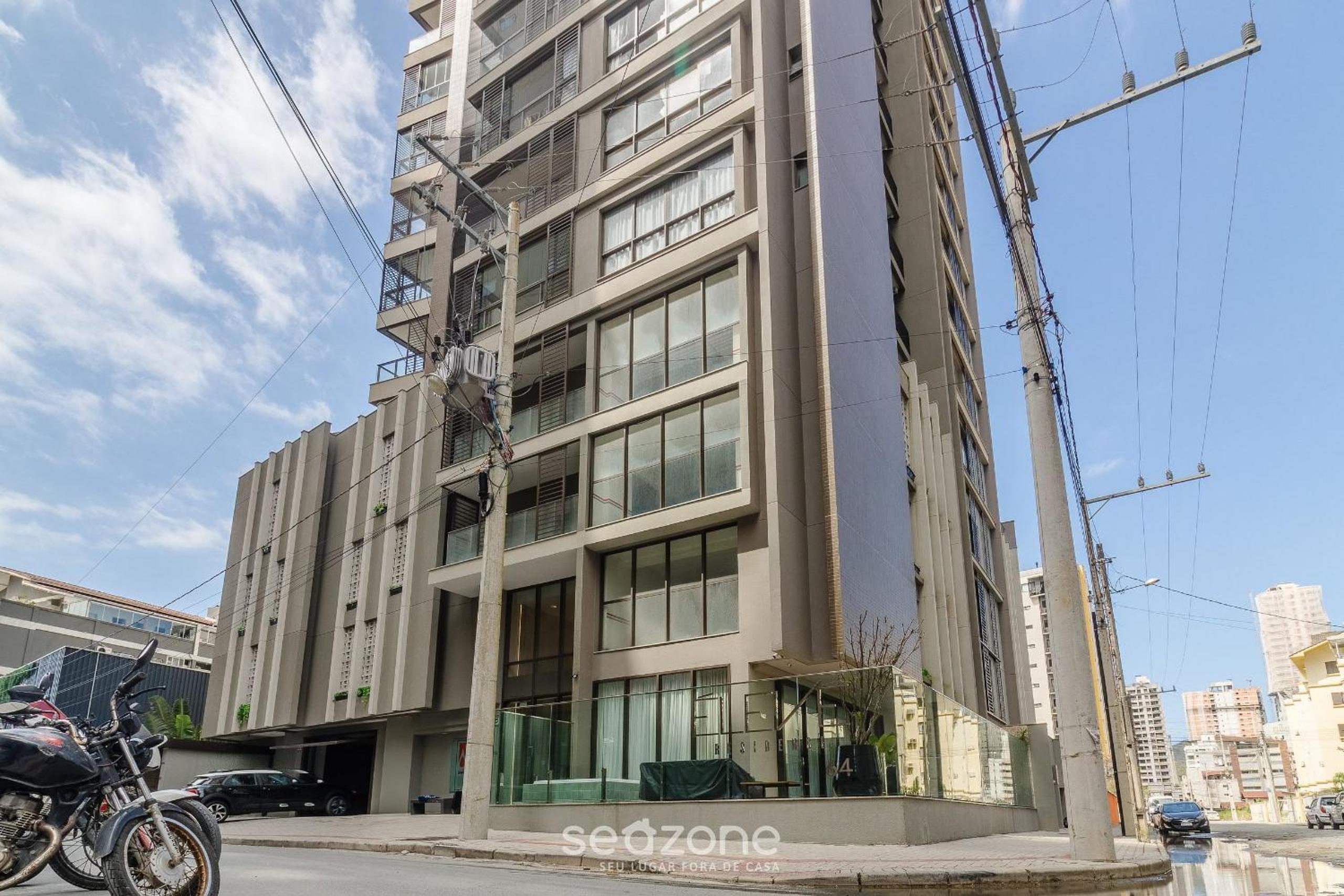 Well-Equipped Apartments 100m from the Beach - EVR