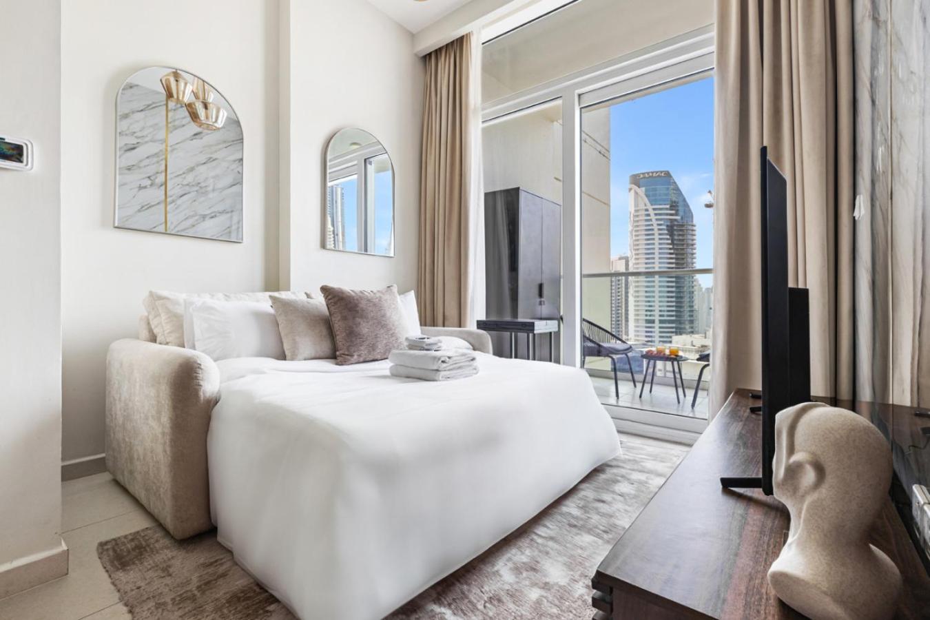New 1BR with Burj Khalifa Views Near Dubai Mall