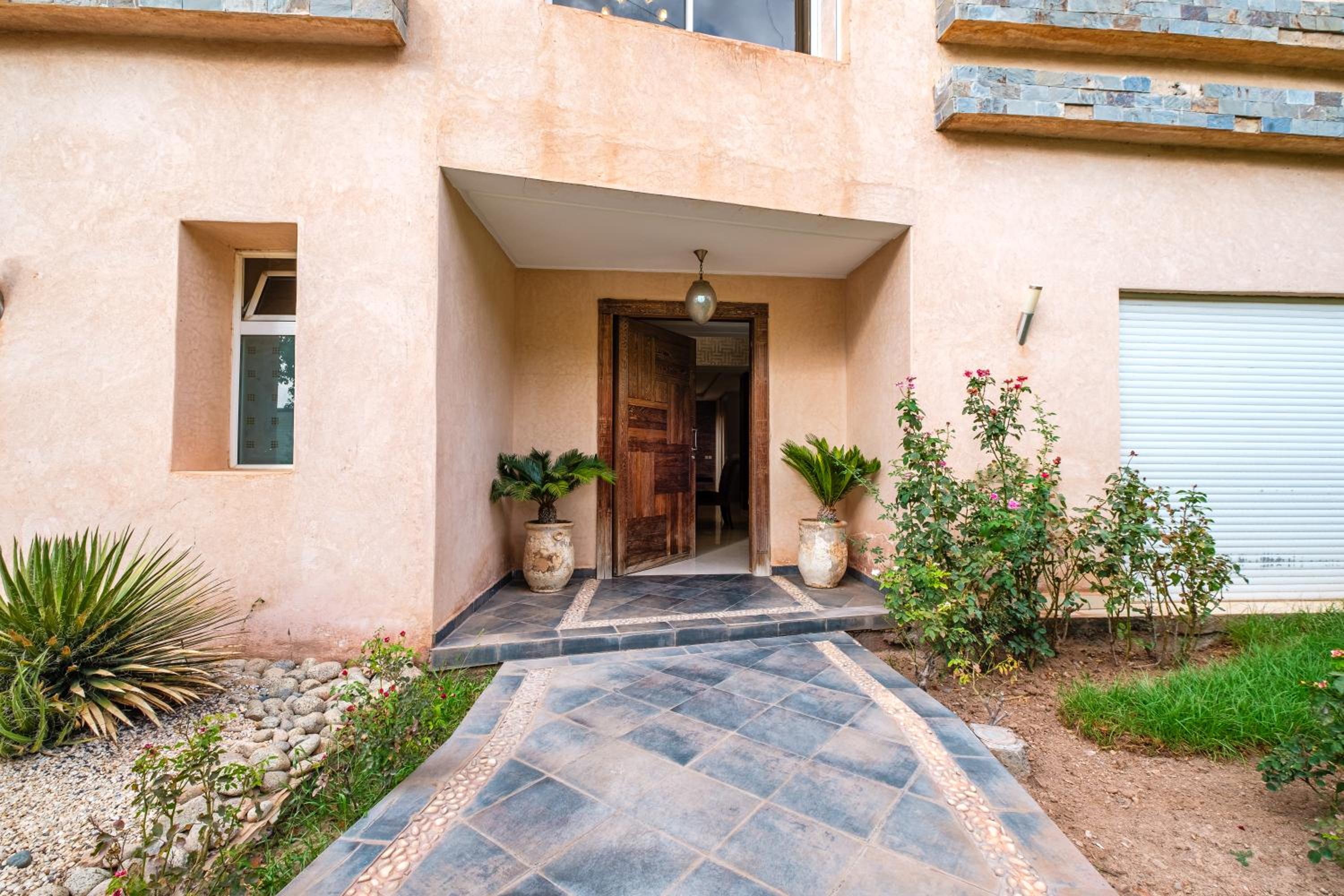 Villa Ivy 3BR Marrakech Private Pool and Breakfast 21 KM Trik Ourika