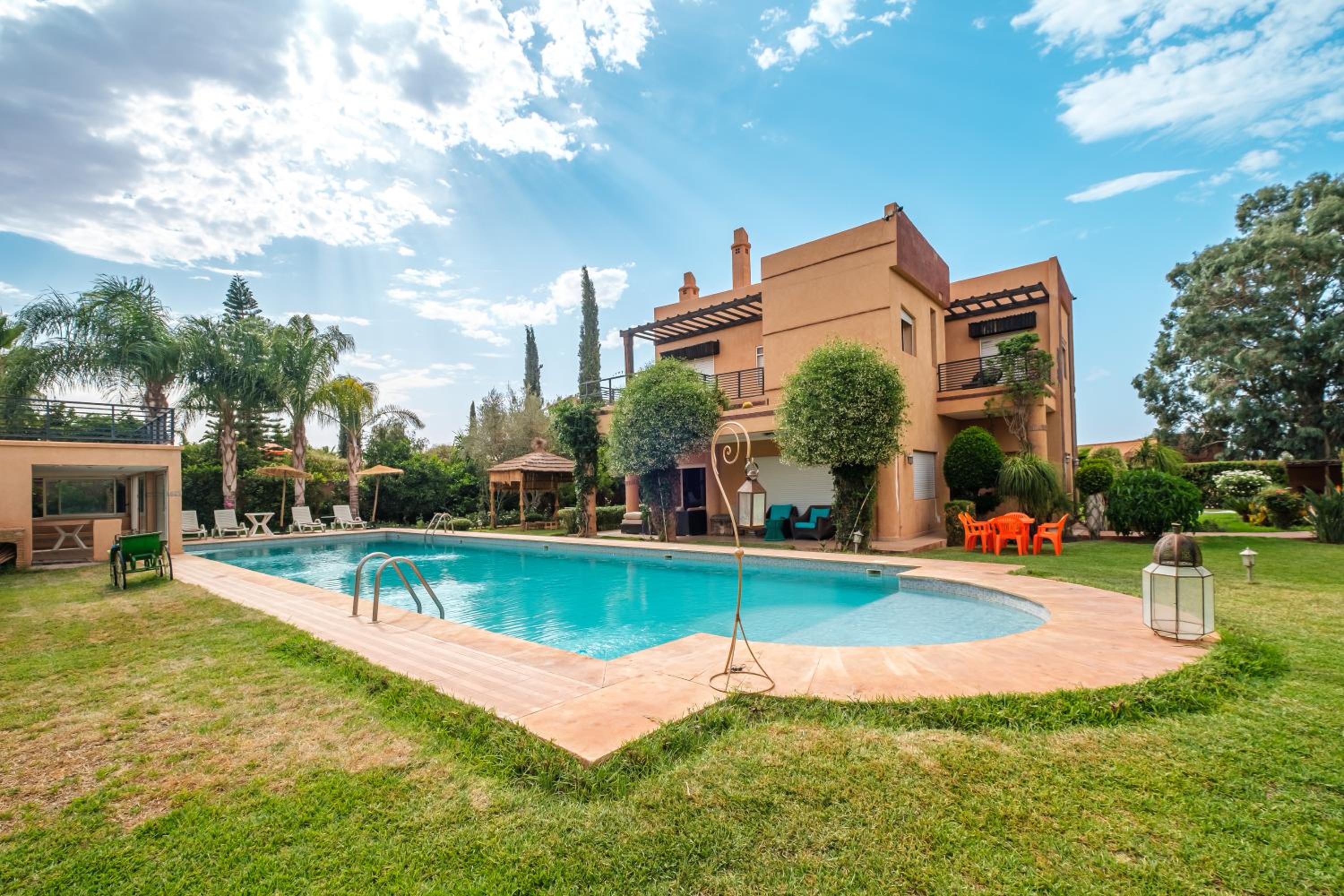 Villa Ivy 3BR Marrakech Private Pool and Breakfast 21 KM Trik Ourika