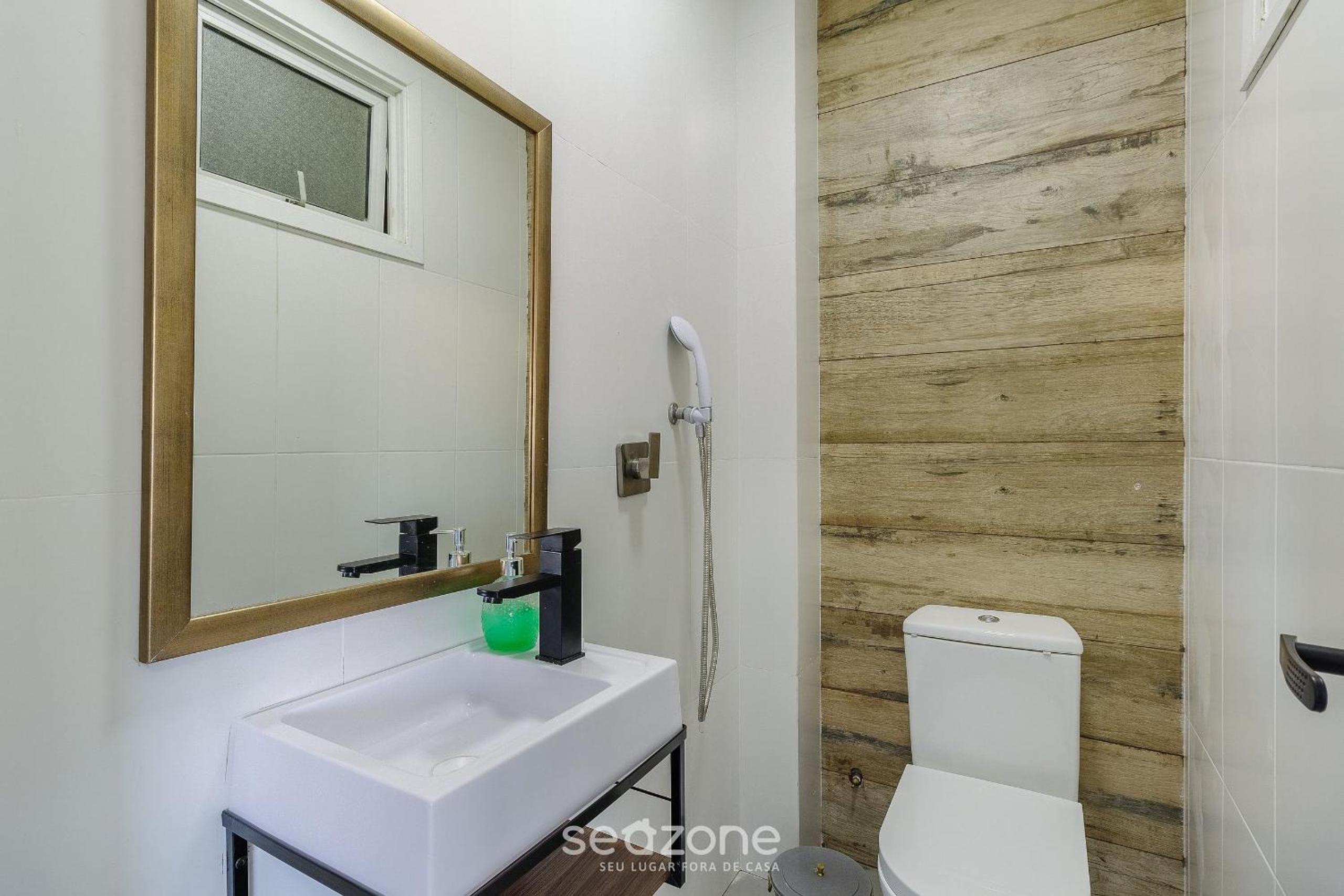Complete stay just minutes from parks and restaurants - PMN