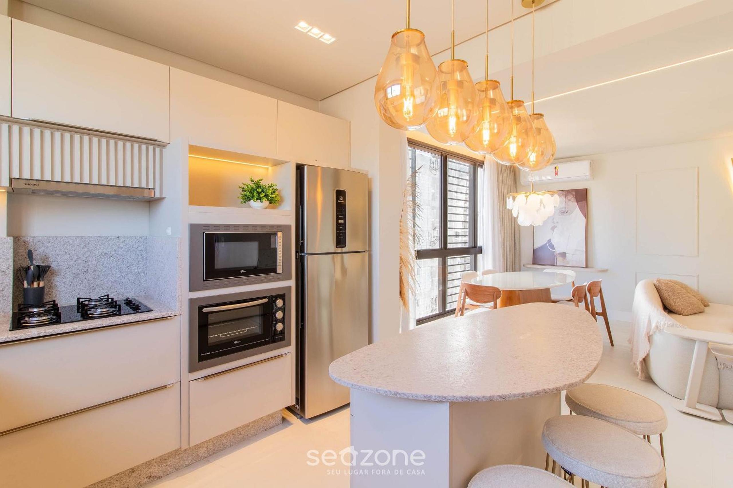 Well-Equipped Apartments 100m from the Beach - EVR