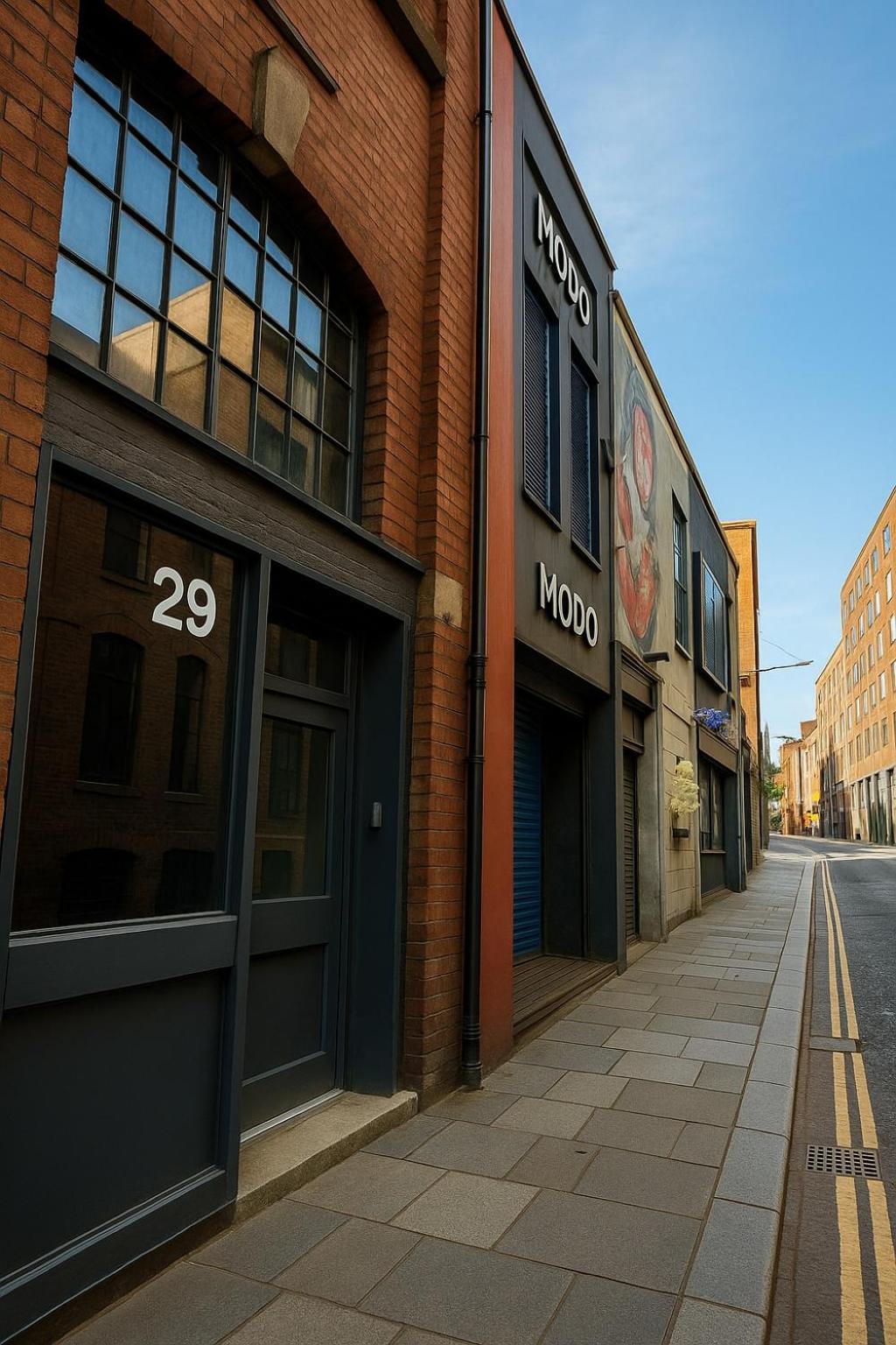 Central Apt, Parking, Walk to Shops, Bars & Trains
