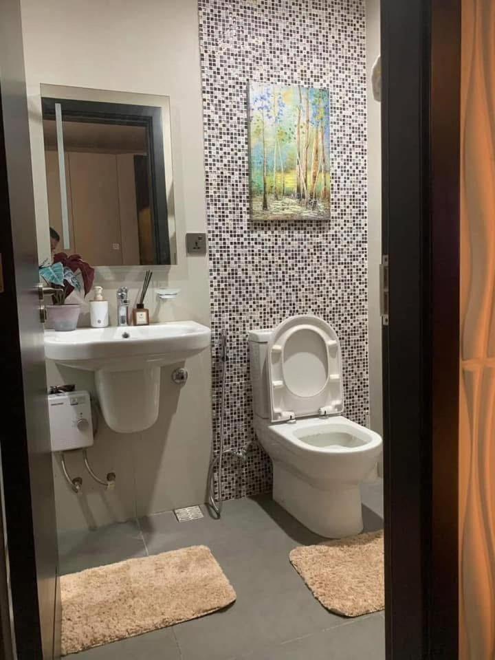Modern & Cozy 1BR with City and Mt Apo View near Abreeza Mall