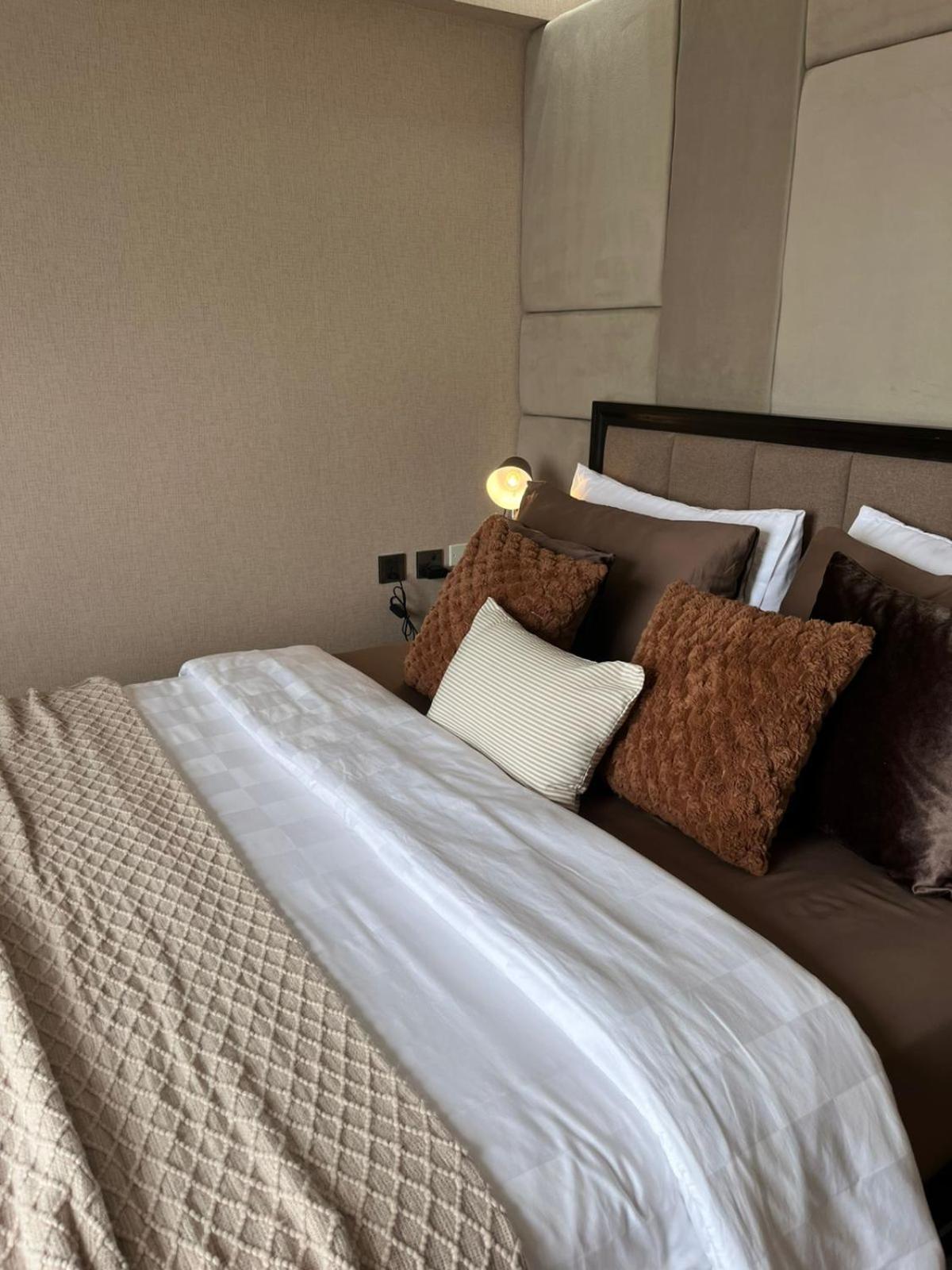 Modern & Cozy 1BR with City and Mt Apo View near Abreeza Mall