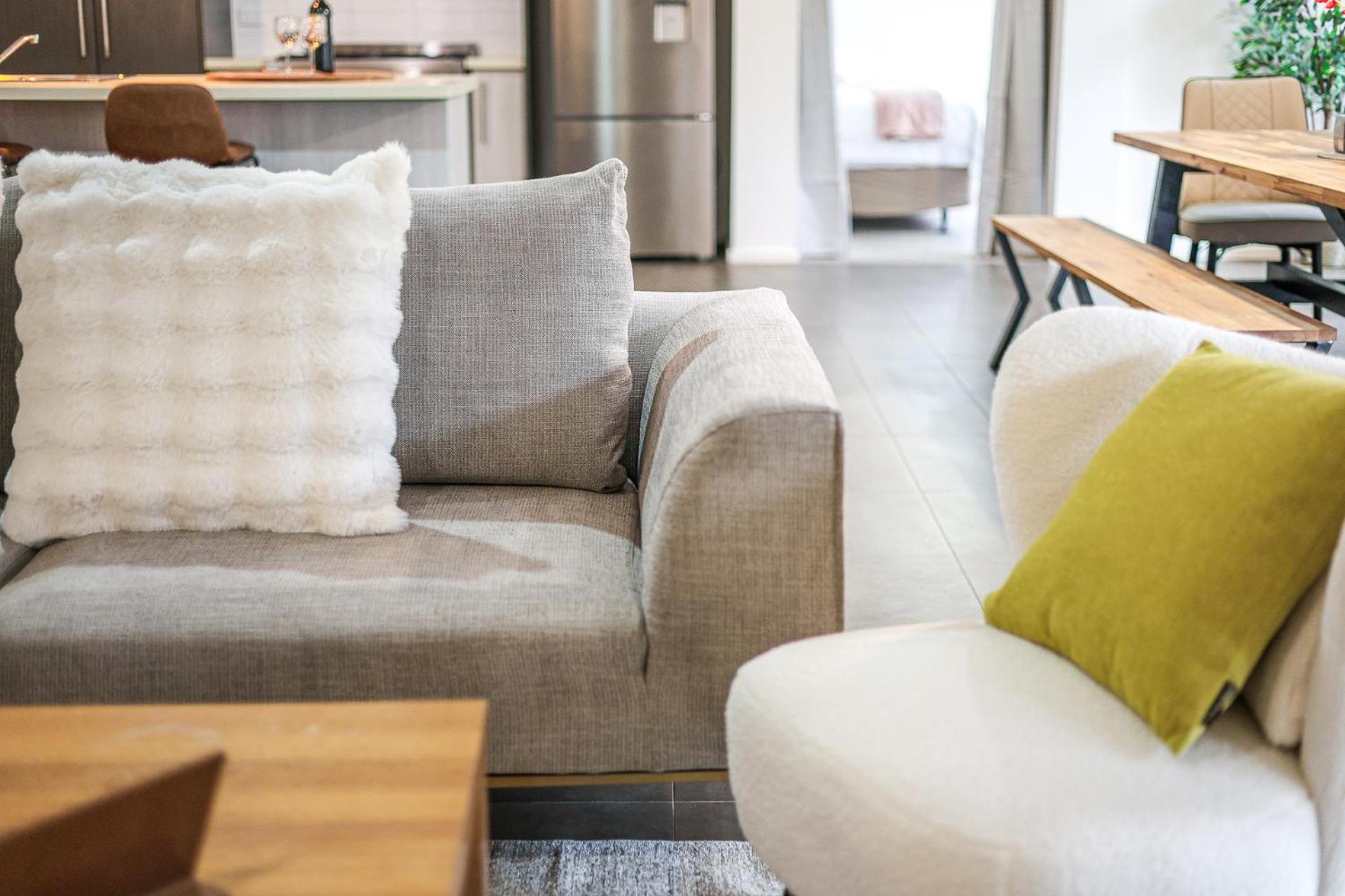 StayAU Newly 8 Beds Spacious Home in Derrimut