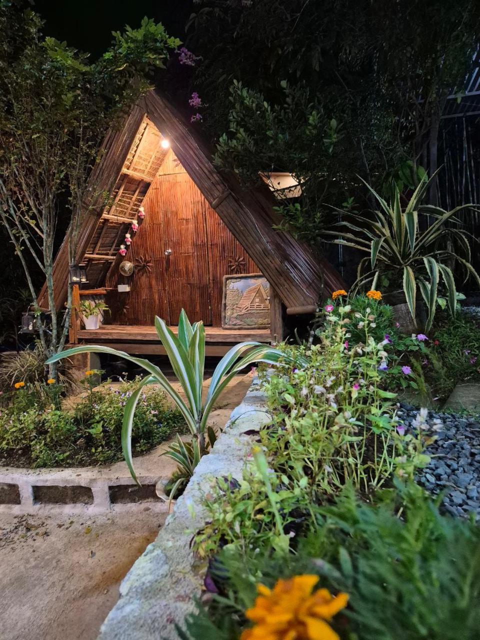 Pet-Friendly Tagaytay Retreat Country Nipa Huts