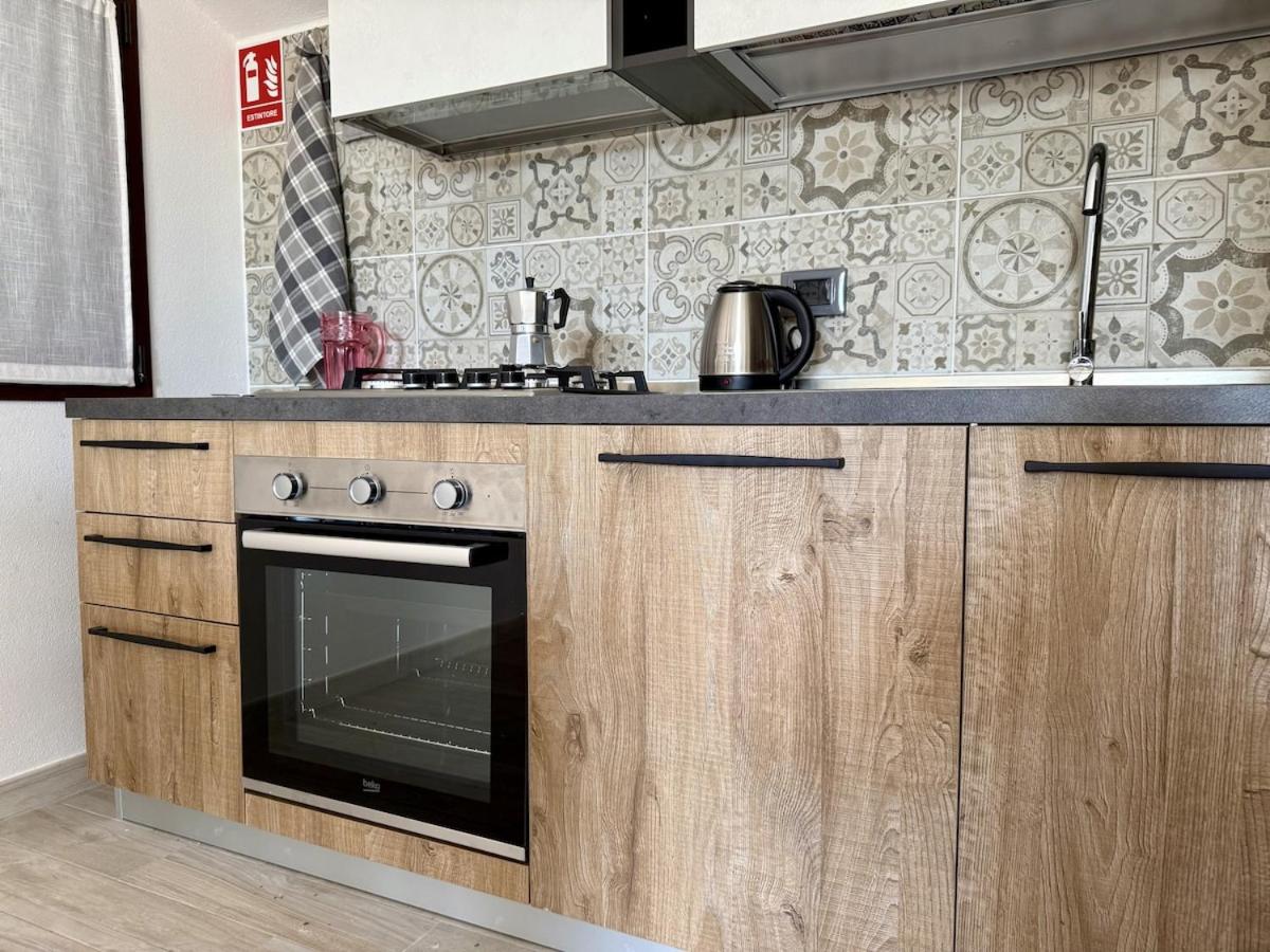 HOST4U - Nuovo Appartamento con Ingresso Indipendente e Parcheggio Privato - Villa Catocce