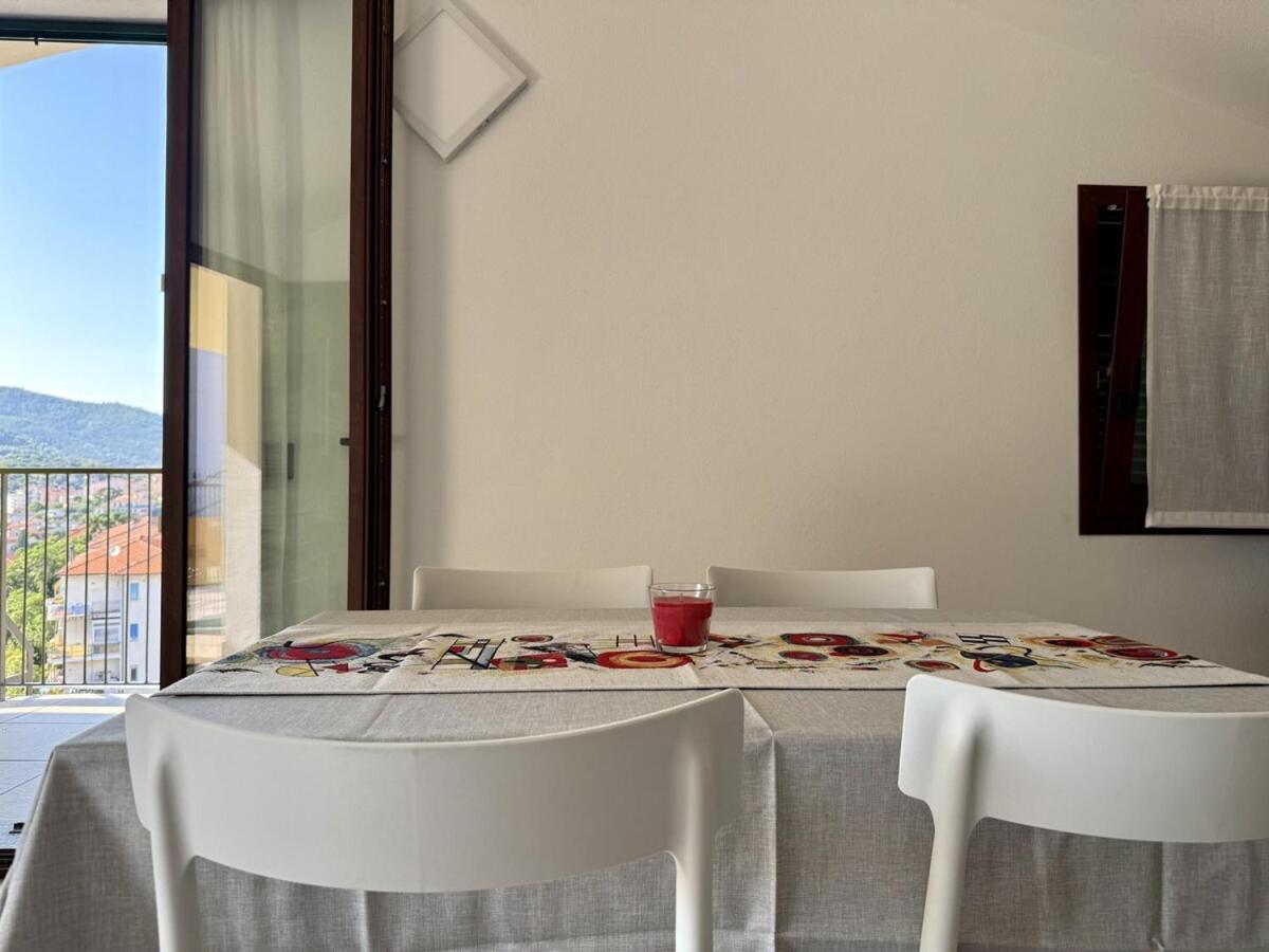 HOST4U - Nuovo Appartamento con Ingresso Indipendente e Parcheggio Privato - Villa Catocce
