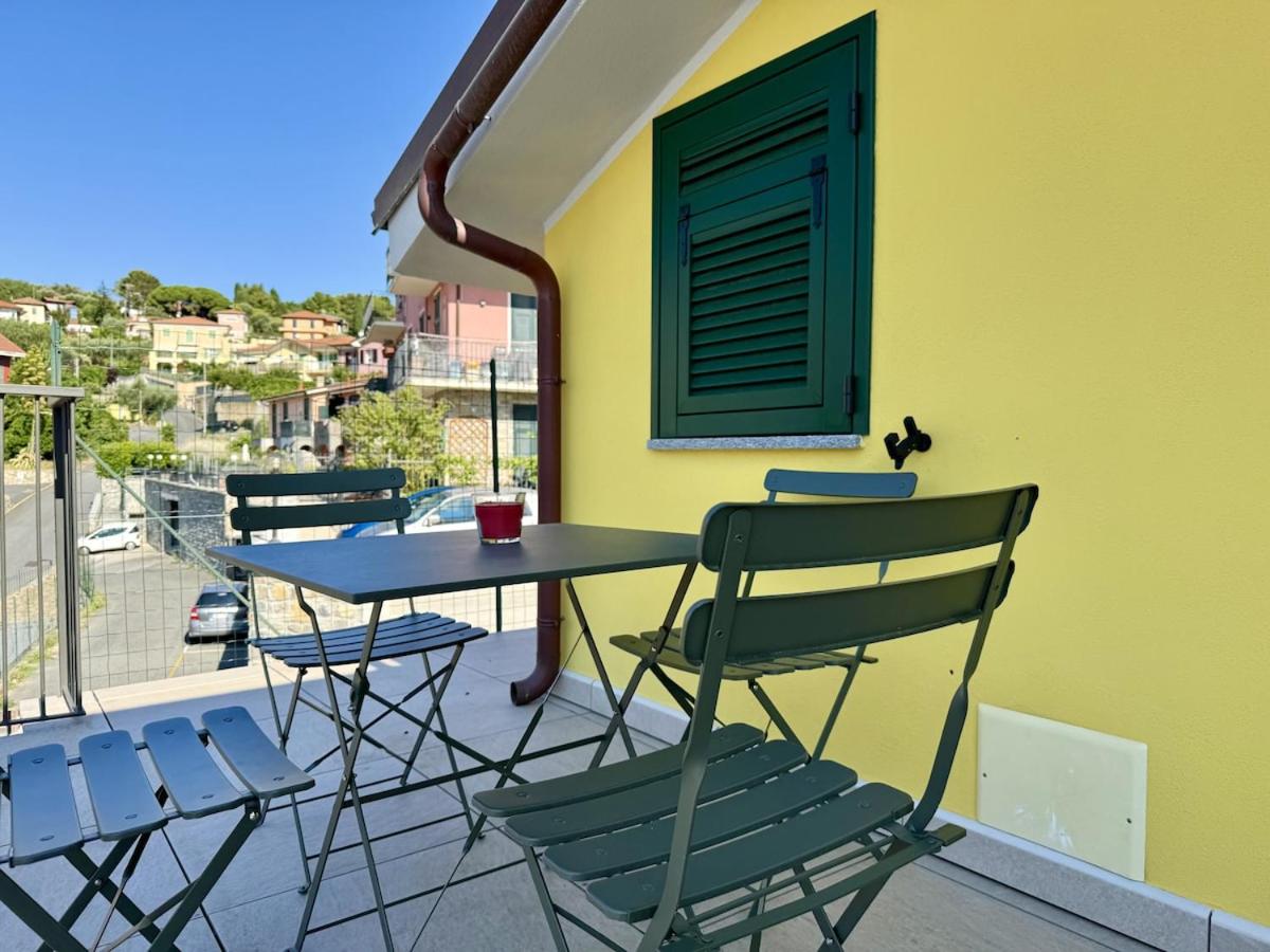 HOST4U - Nuovo Appartamento con Ingresso Indipendente e Parcheggio Privato - Villa Catocce