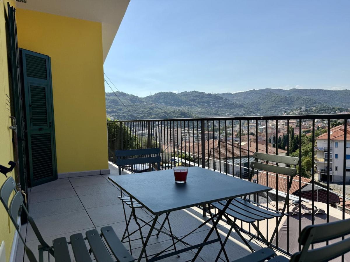 HOST4U - Nuovo Appartamento con Ingresso Indipendente e Parcheggio Privato - Villa Catocce