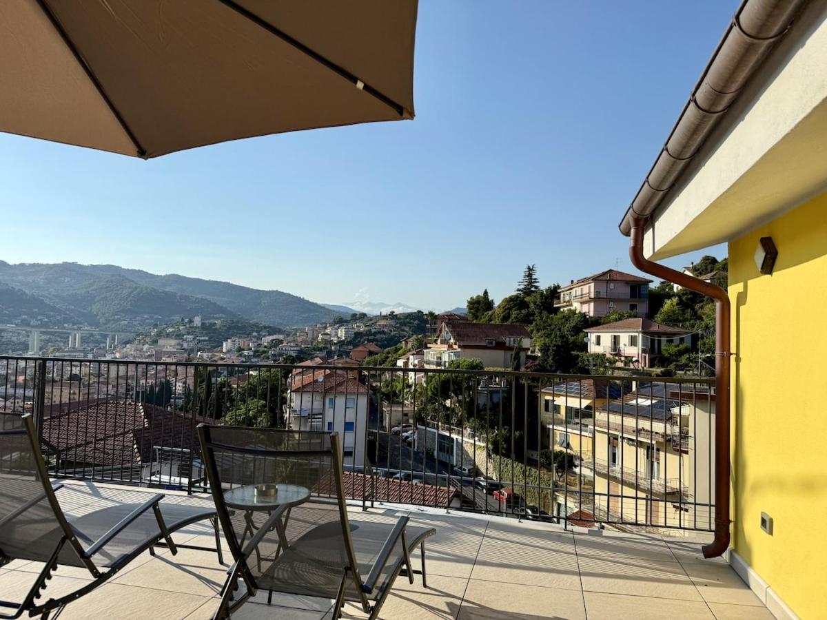 HOST4U - Nuovo Appartamento con Ingresso Indipendente e Parcheggio Privato - Villa Catocce