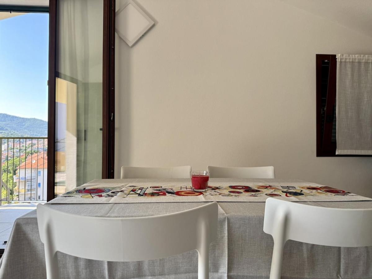 HOST4U - Nuovo Appartamento con Ingresso Indipendente e Parcheggio Privato - Villa Catocce
