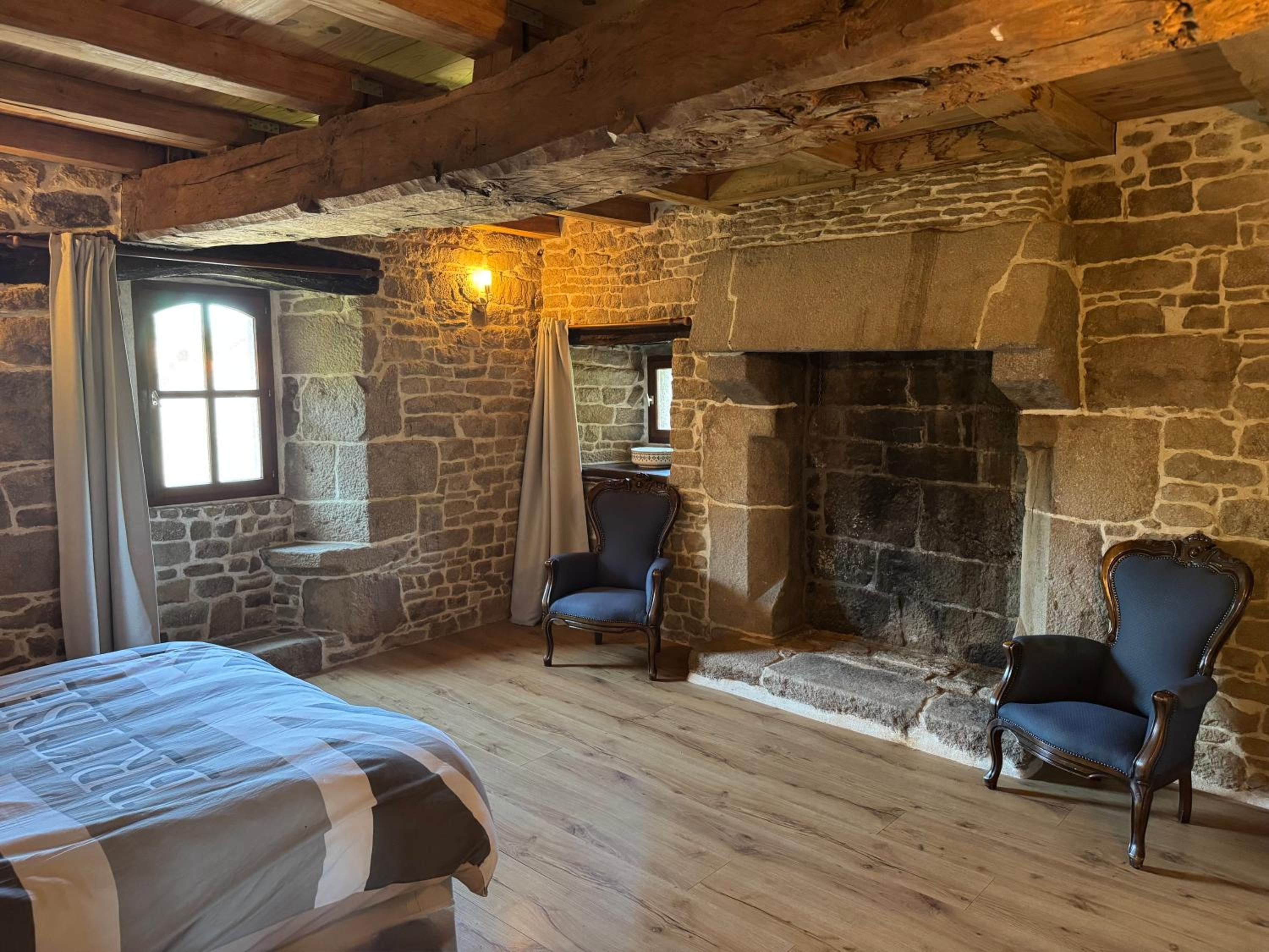 Splendide MANOIR - Proche plages - 4 chambres - 3sdb - 8 pers - WIFI