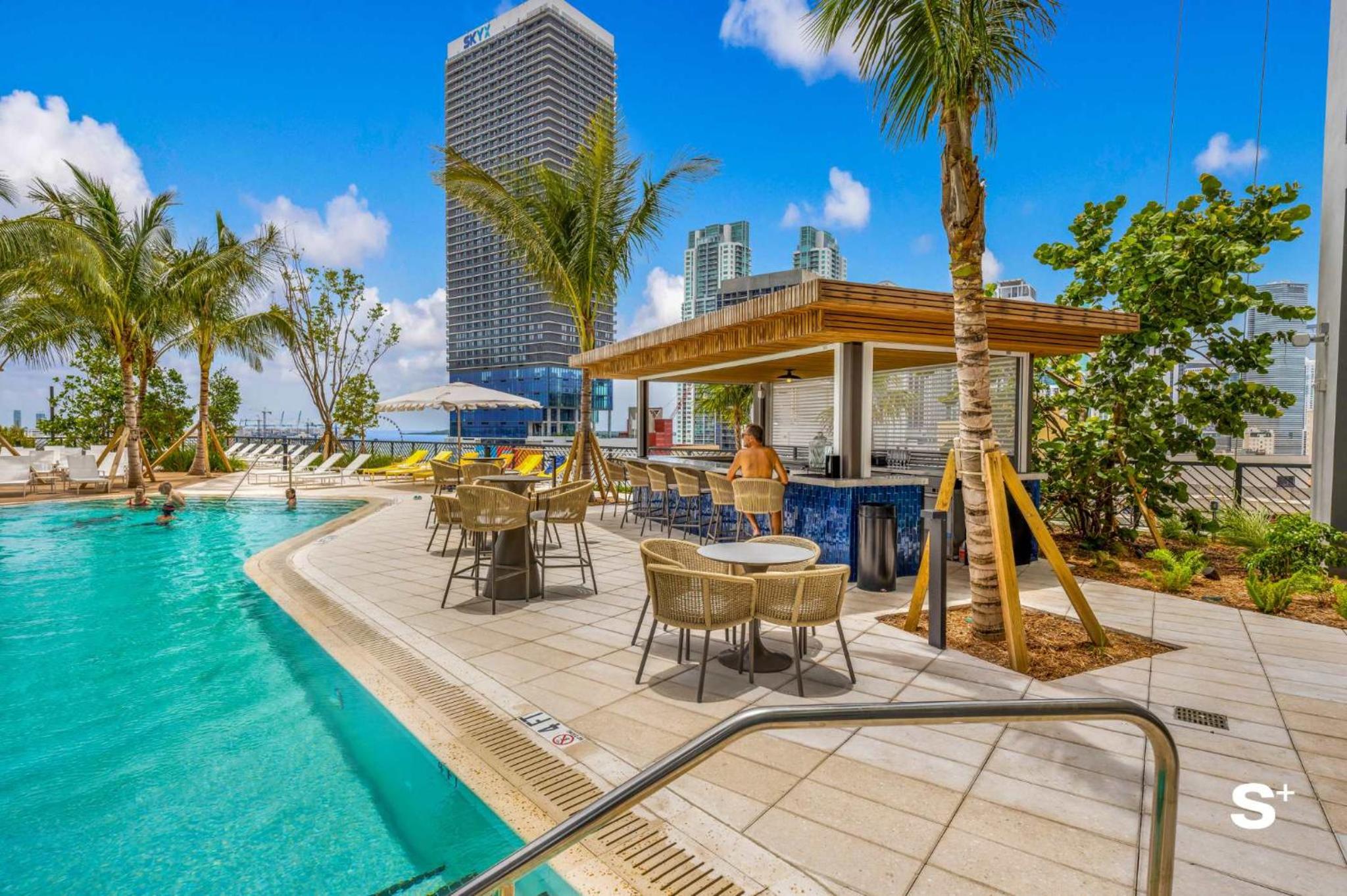 Modern DTW Miami Escape with Water Views