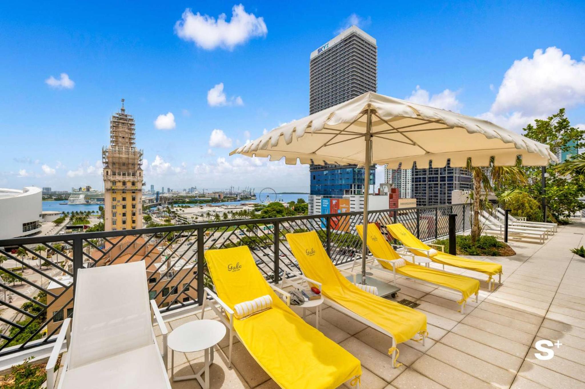 Modern DTW Miami Escape with Water Views