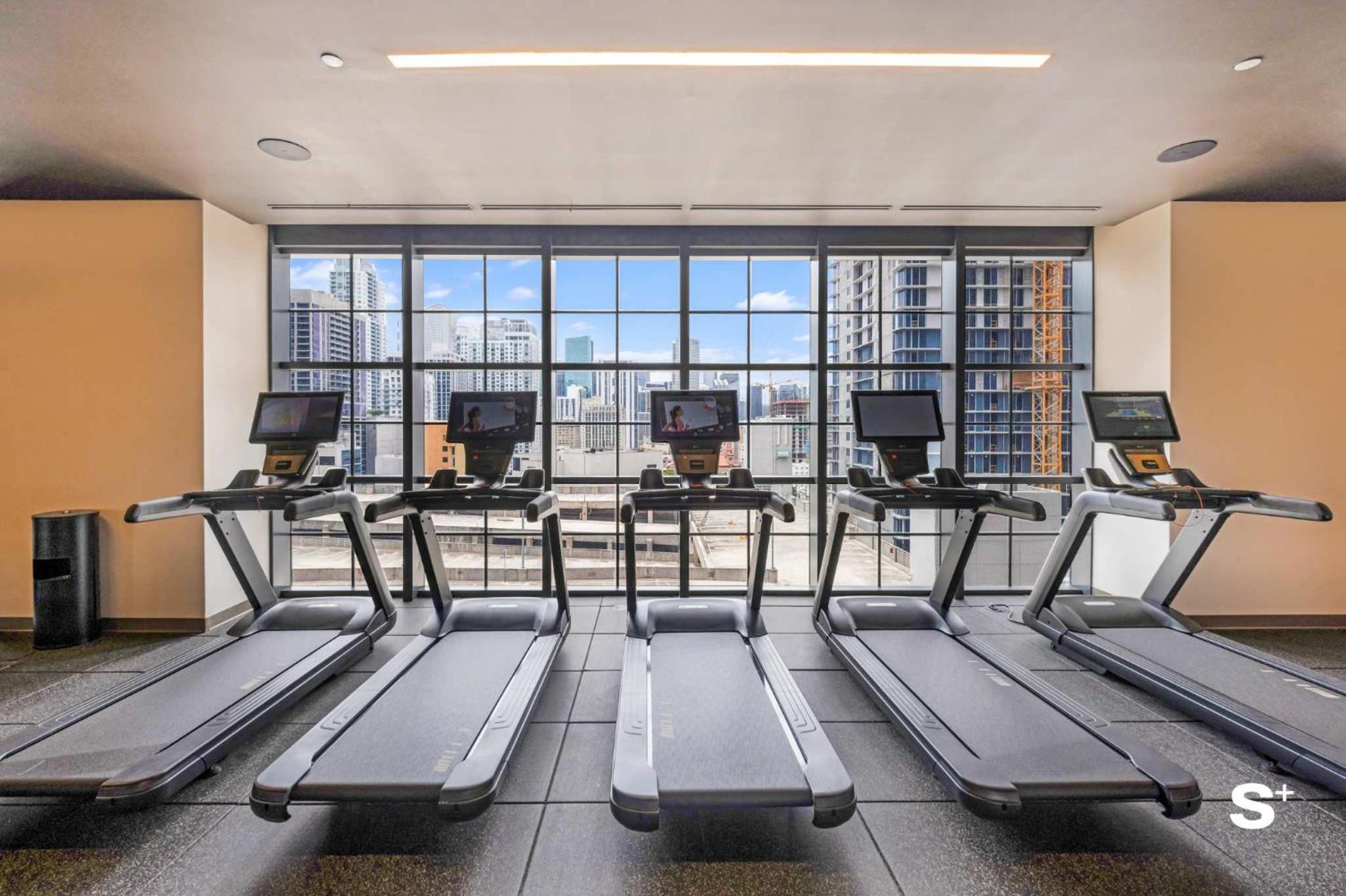 Modern DTW Miami Escape with Water Views