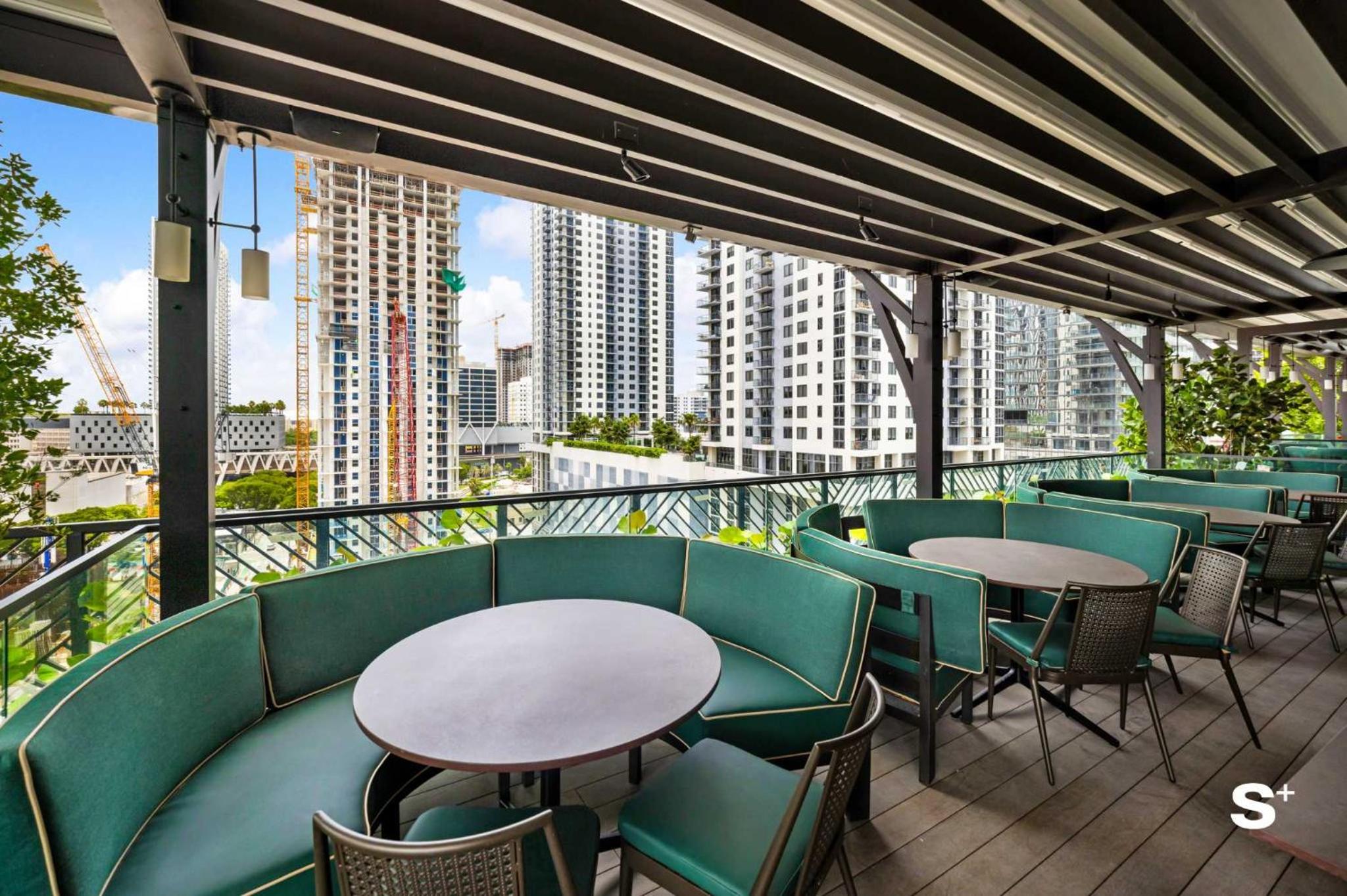 Modern DTW Miami Escape with Water Views