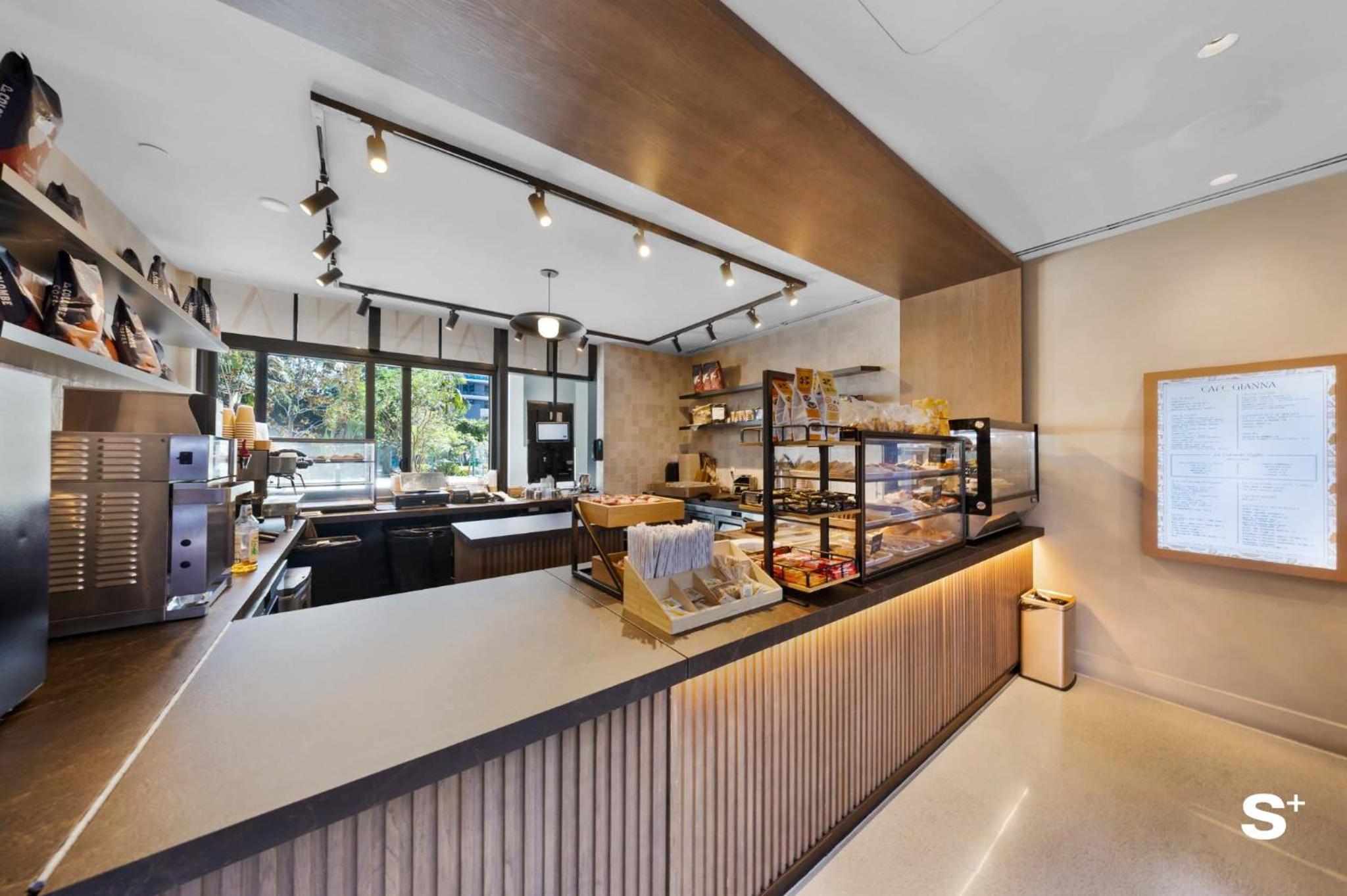Modern DTW Miami Escape with Water Views