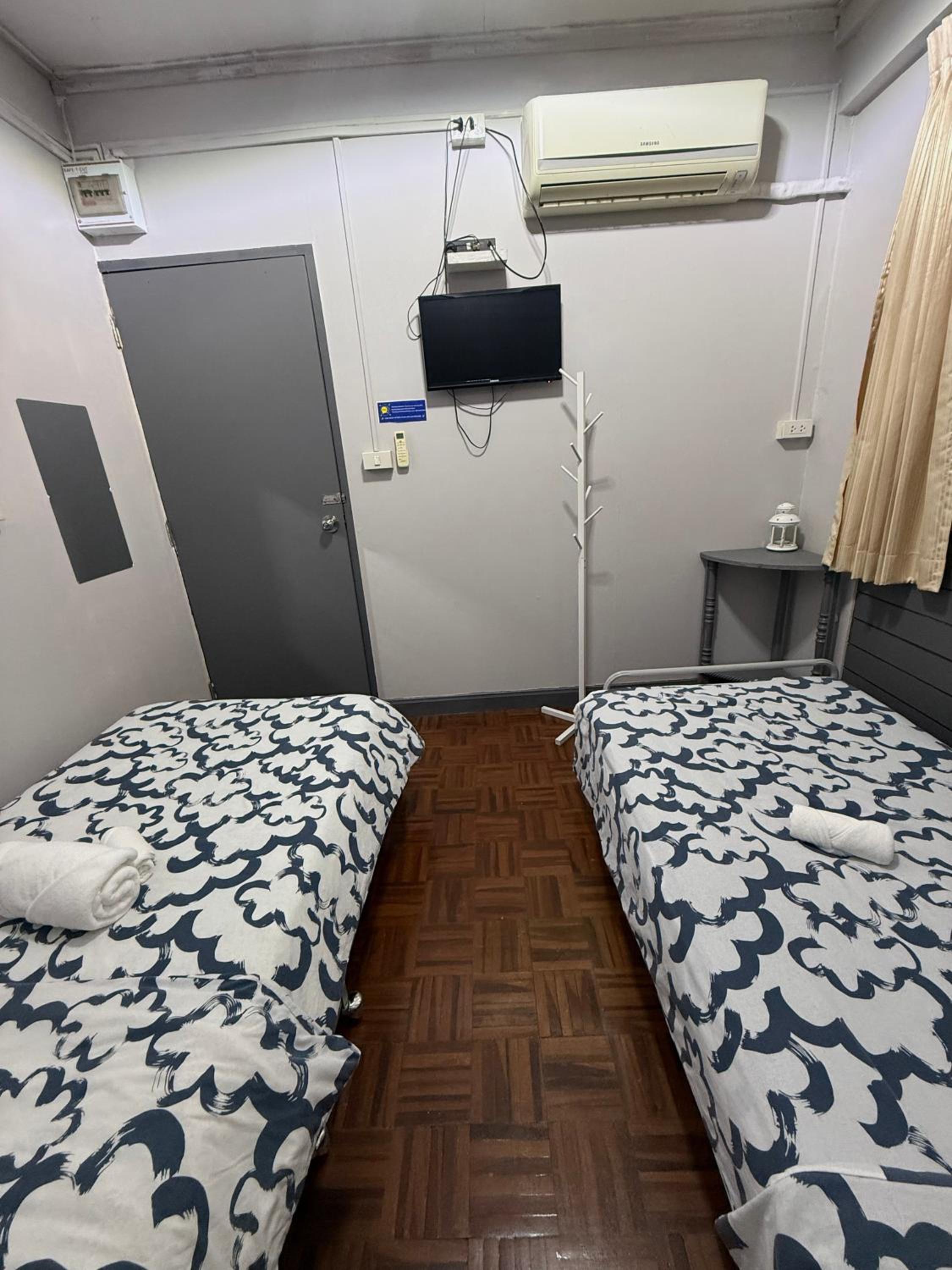 Ree House- Sukhumvit 23