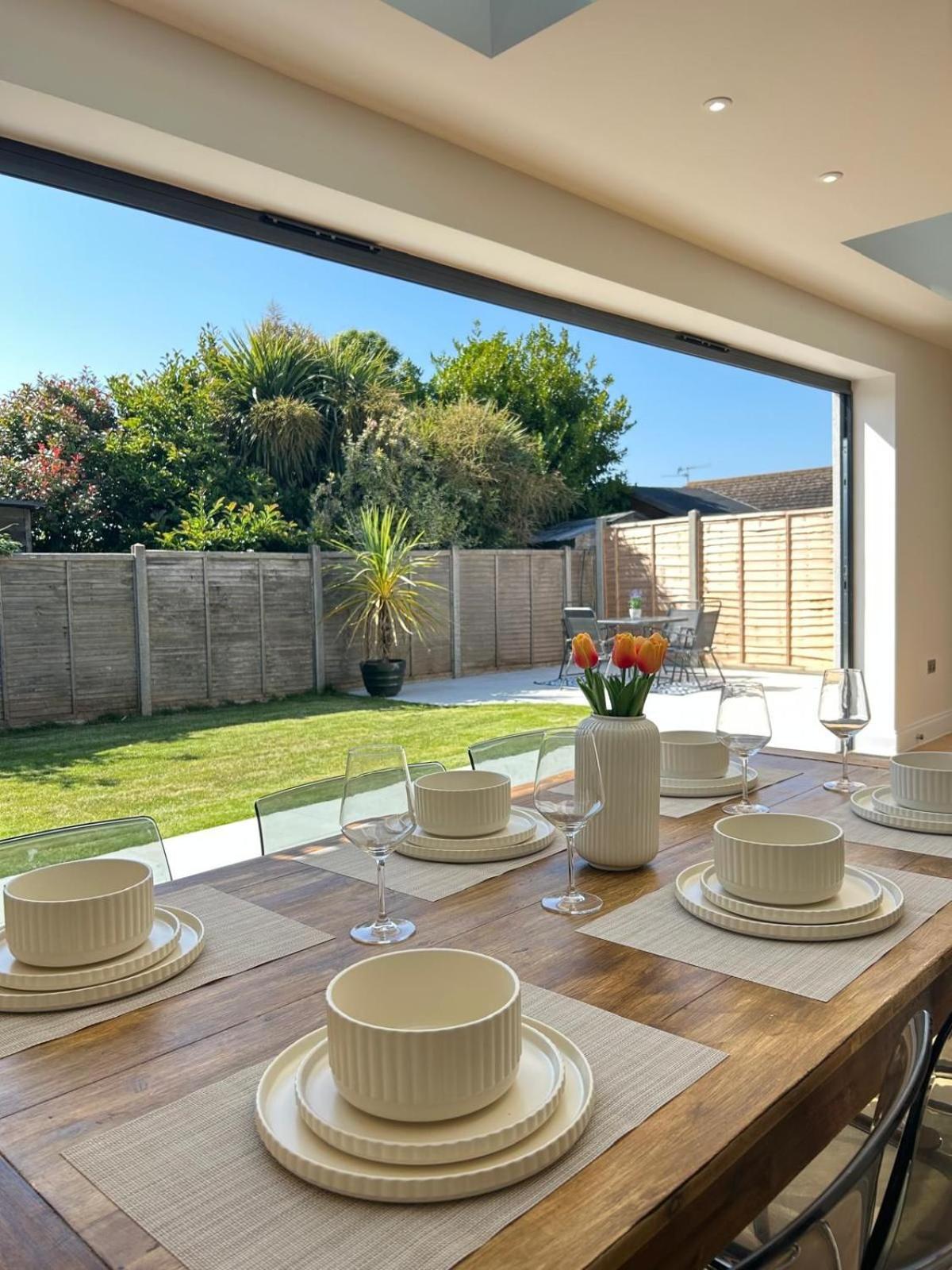 The Crescent Villa Lancing