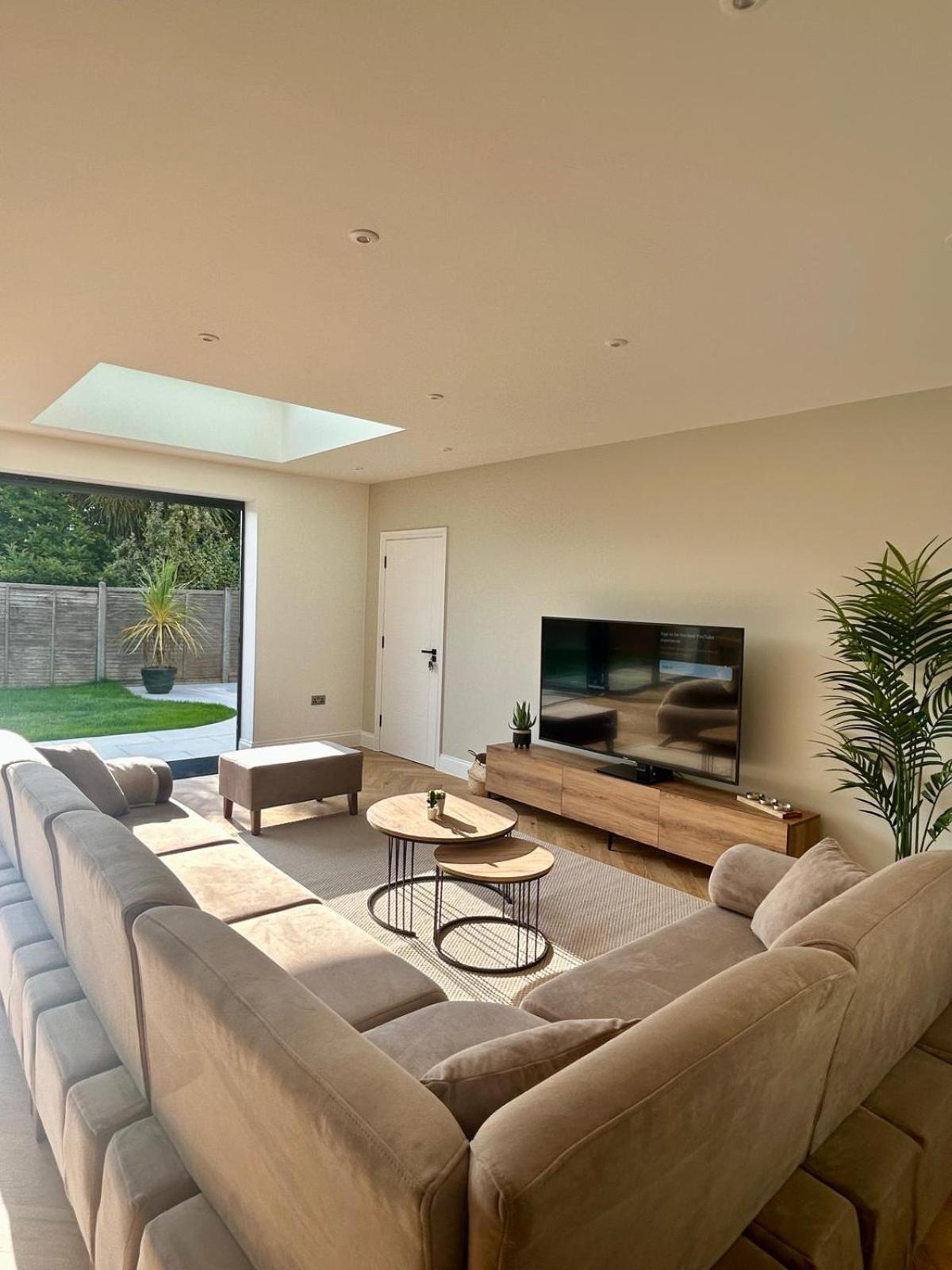 The Crescent Villa Lancing